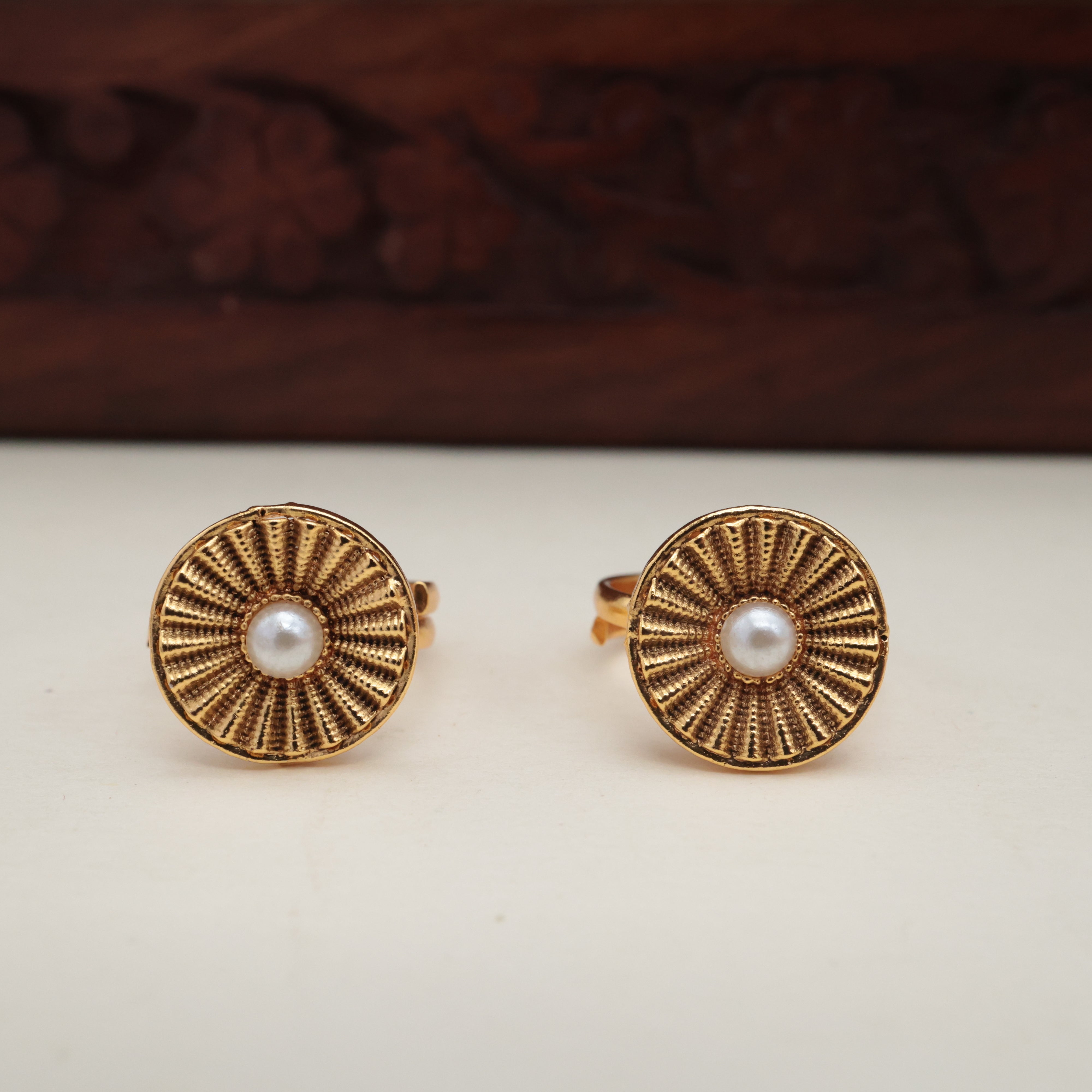 GOLD LOOK PREMIUM FLOWER TOE RINGS FOR WOMEN - TRN011