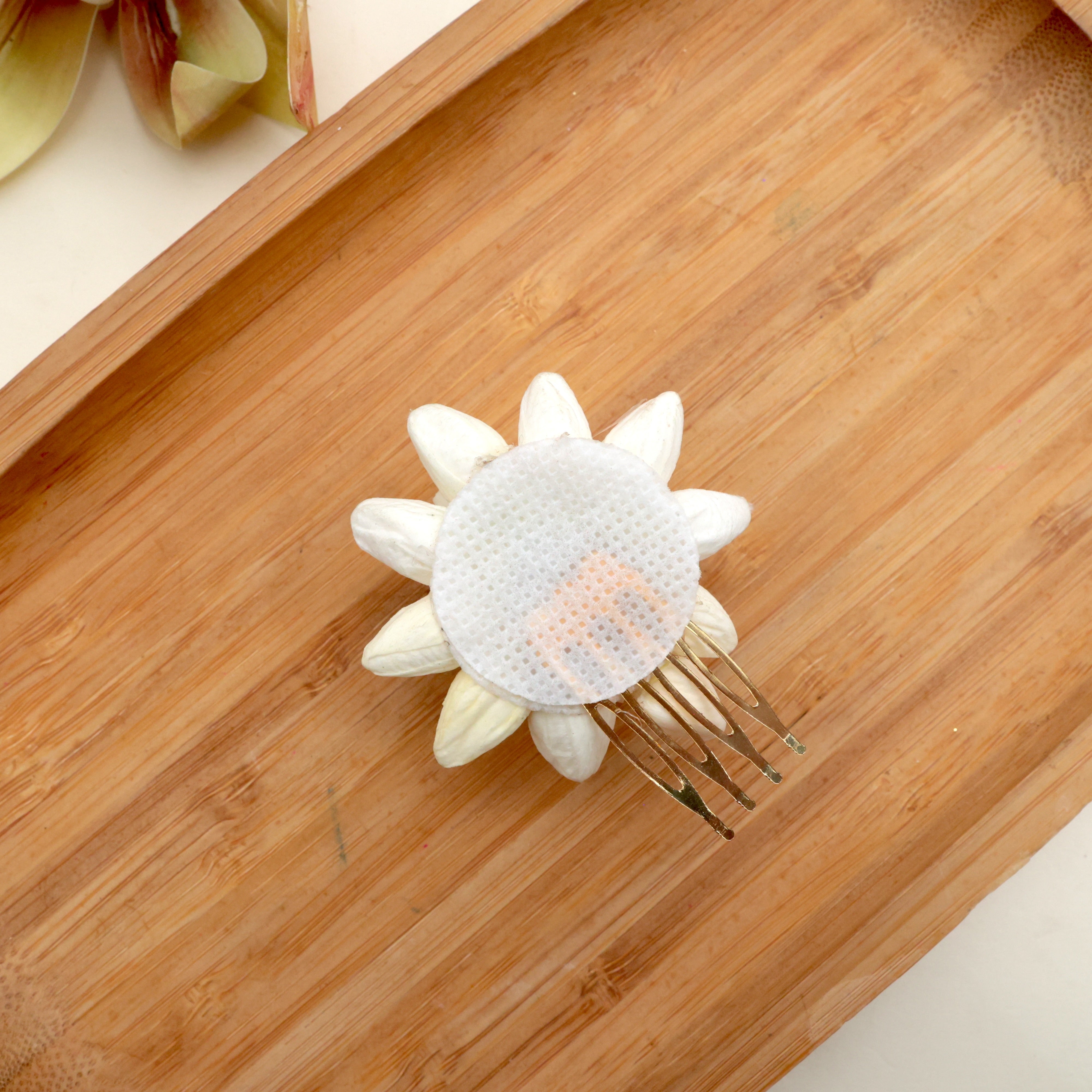 Real Look Jasmine Comb - Single Piece Packing