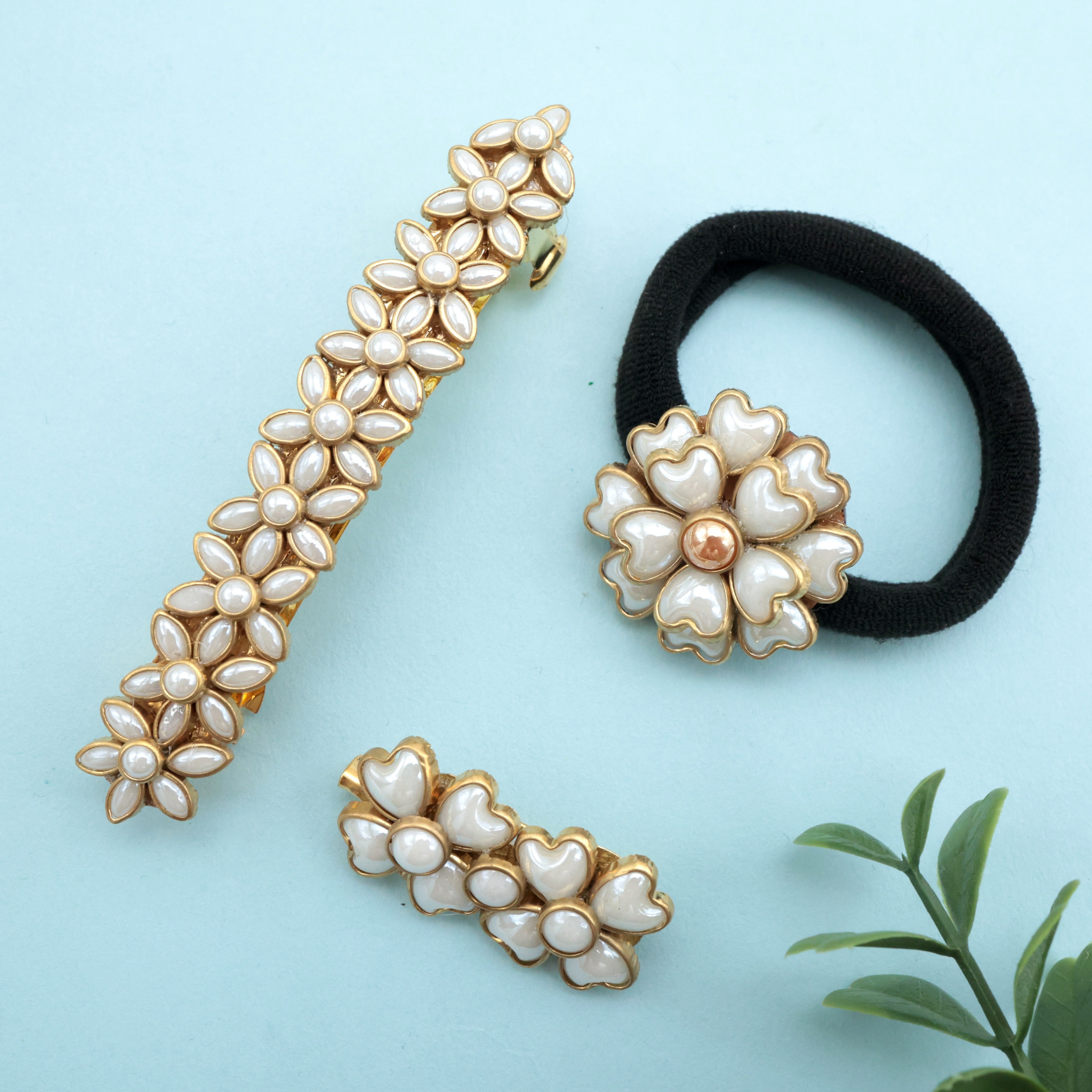 NAVARATHRI ACCESSORY COMBO (WHITE) - BEST RETURN GIFT OPTION FOR WOMEN