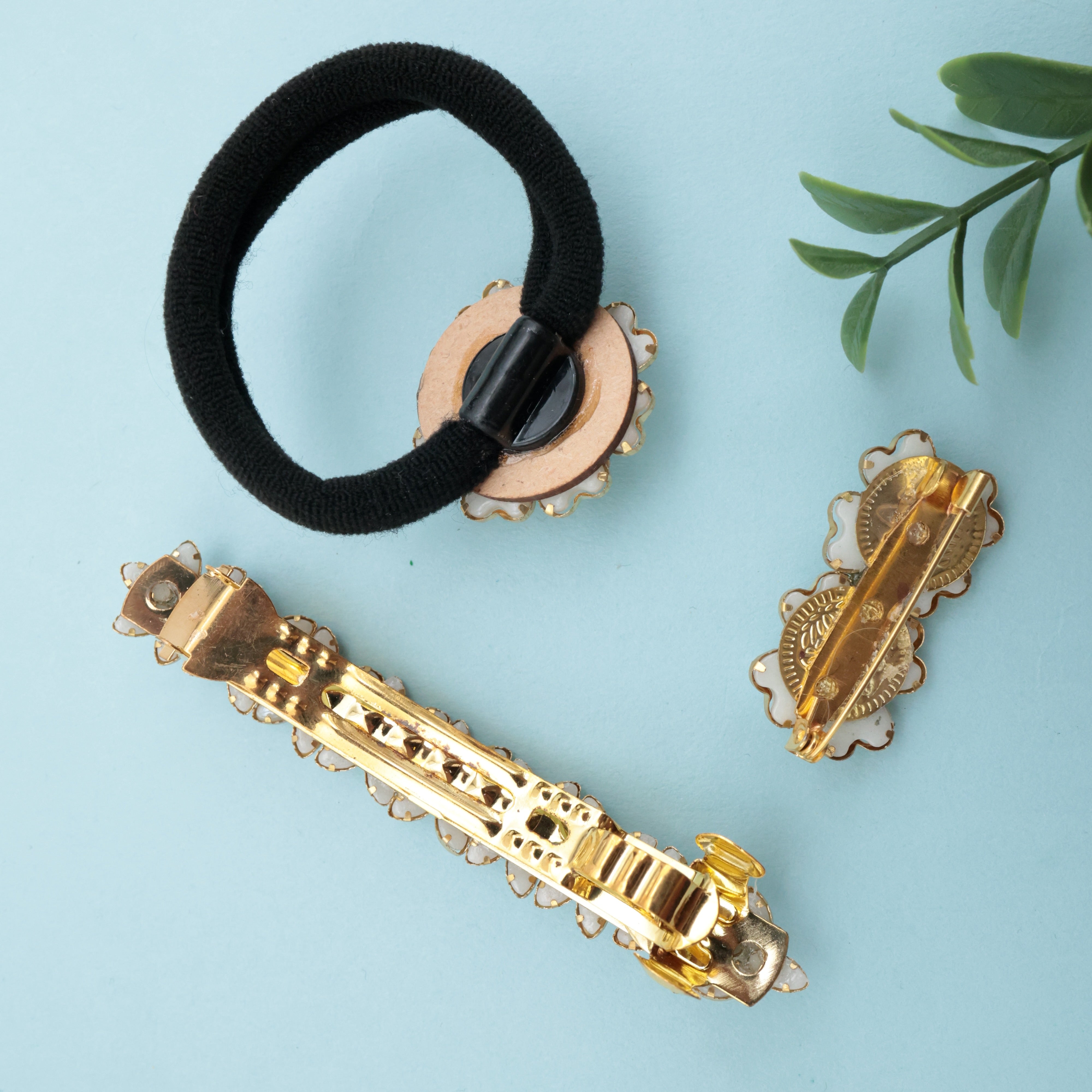 NAVARATHRI ACCESSORY COMBO (WHITE) - BEST RETURN GIFT OPTION FOR WOMEN