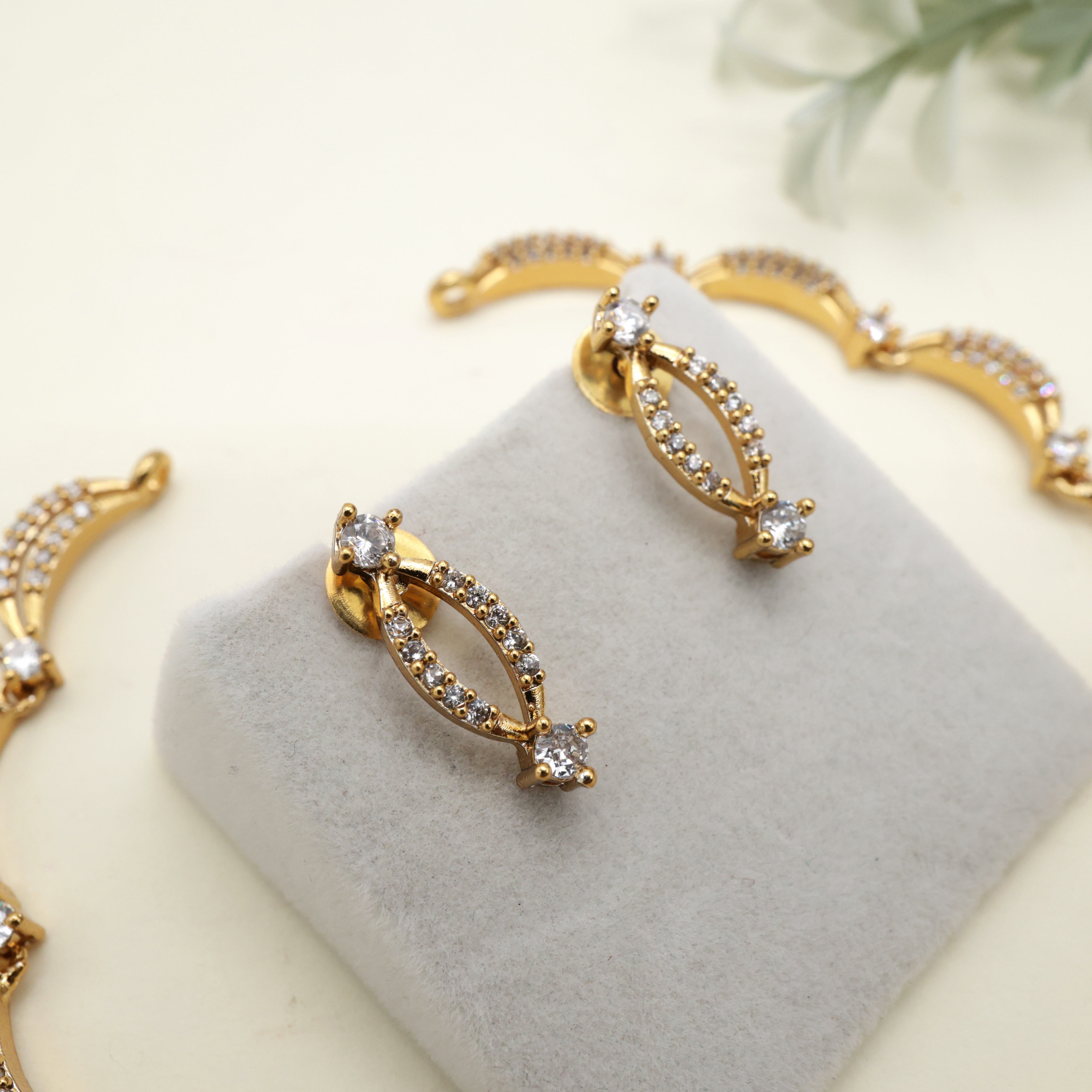 Diamond Look Double Layer Crescent Necklace Set