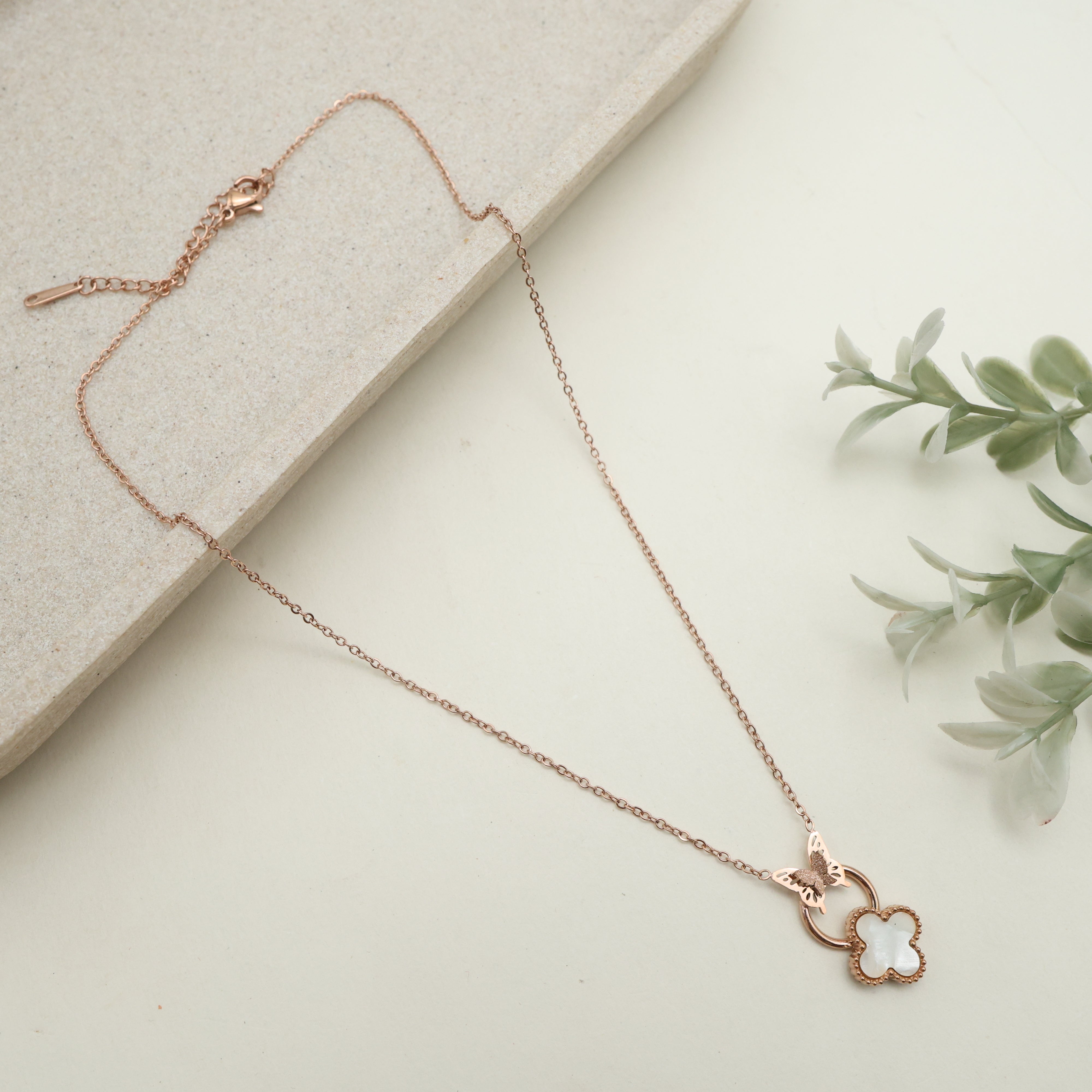 ROSE GOLD TONE ANTI TARNISH SHORT CHAIN - WHITE CROSS