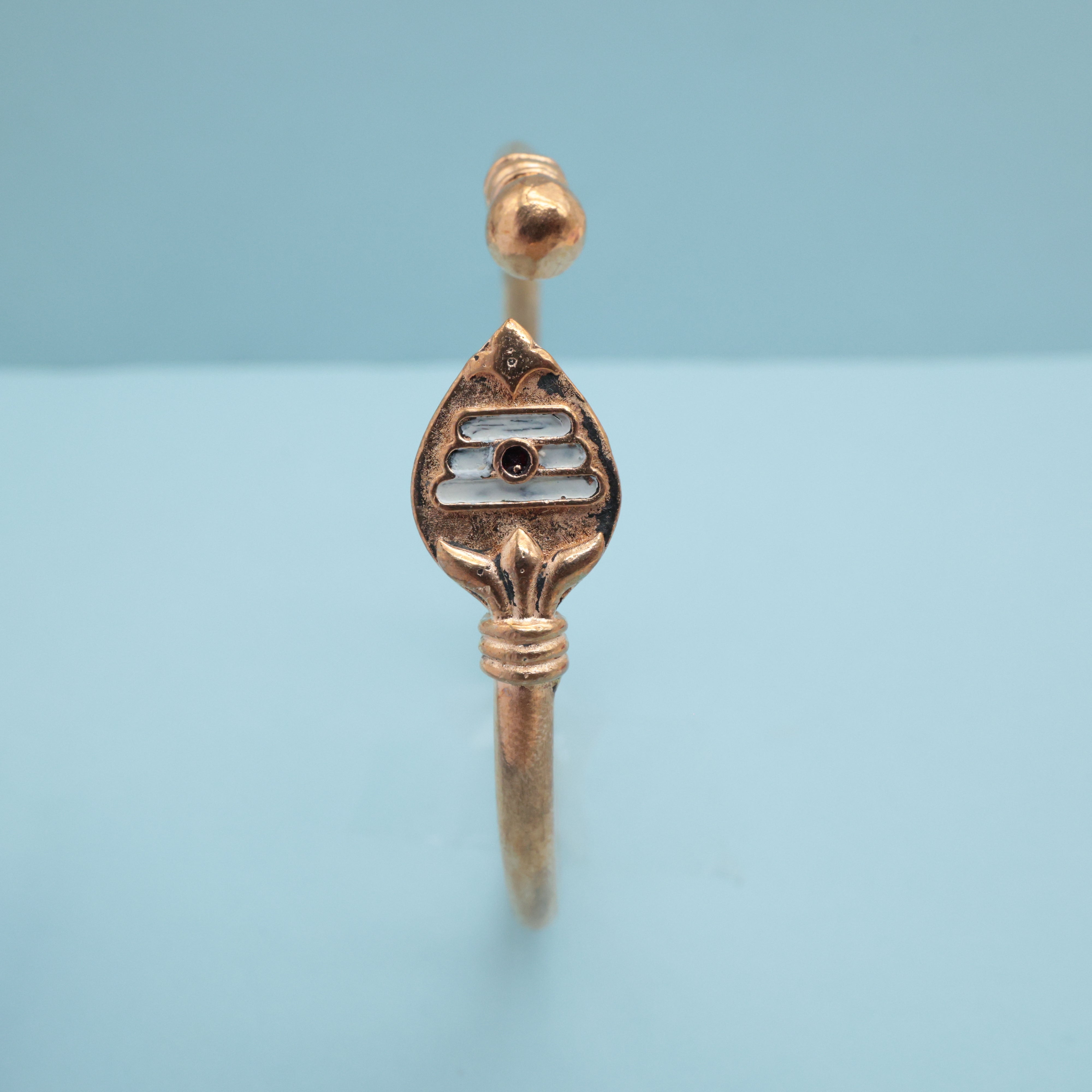 Real Gold Look Panchalogam (Five Metals) Impon Murugar Vel Kaapu Kada For Men - Adjustable Free Size