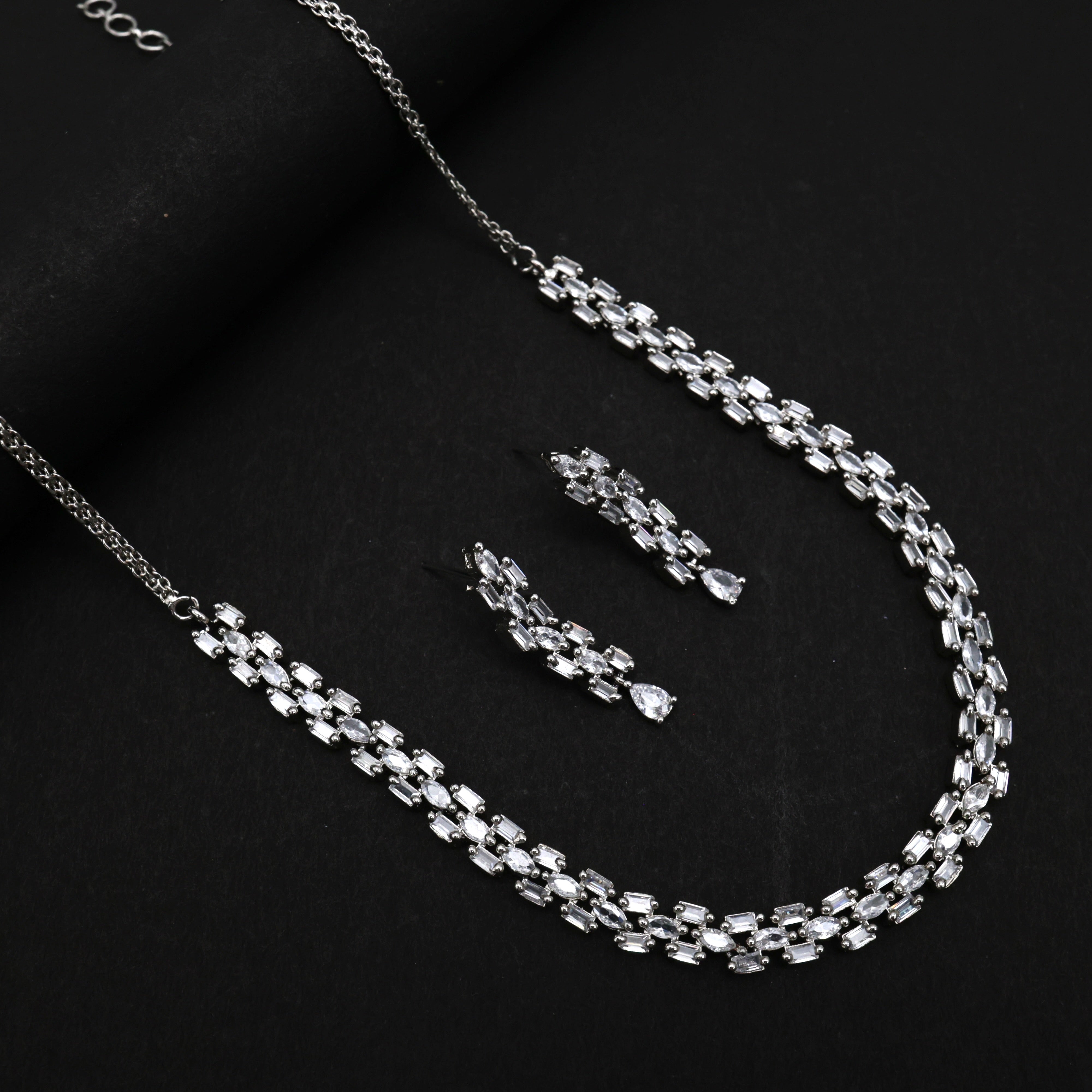 Real Silver Look Zircon Stones Diamond Look Necklace Set