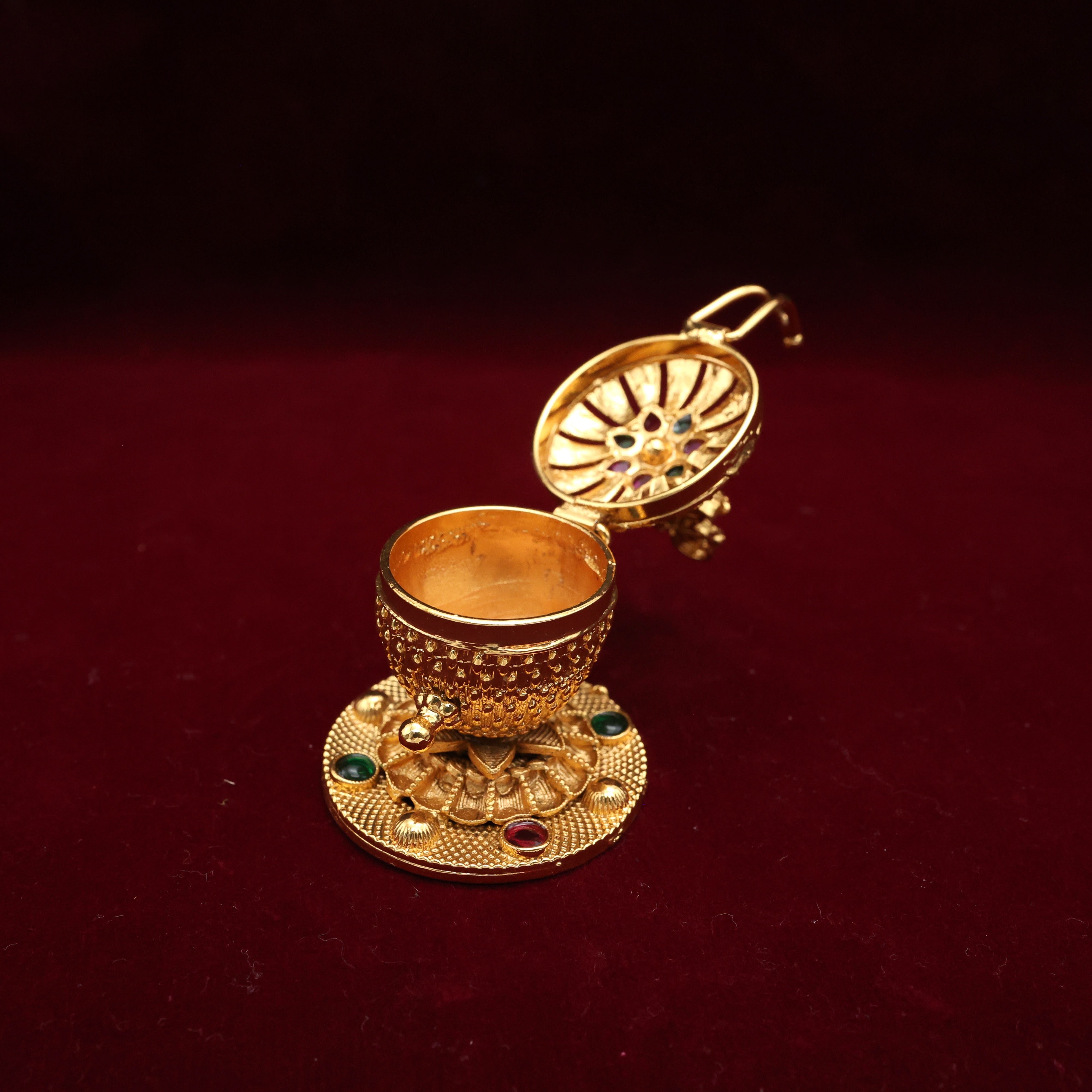 ANTIQUE GOLD GODDESS LAKSHMI DEVI KUMKUM BOX - SINDOOR DABBI