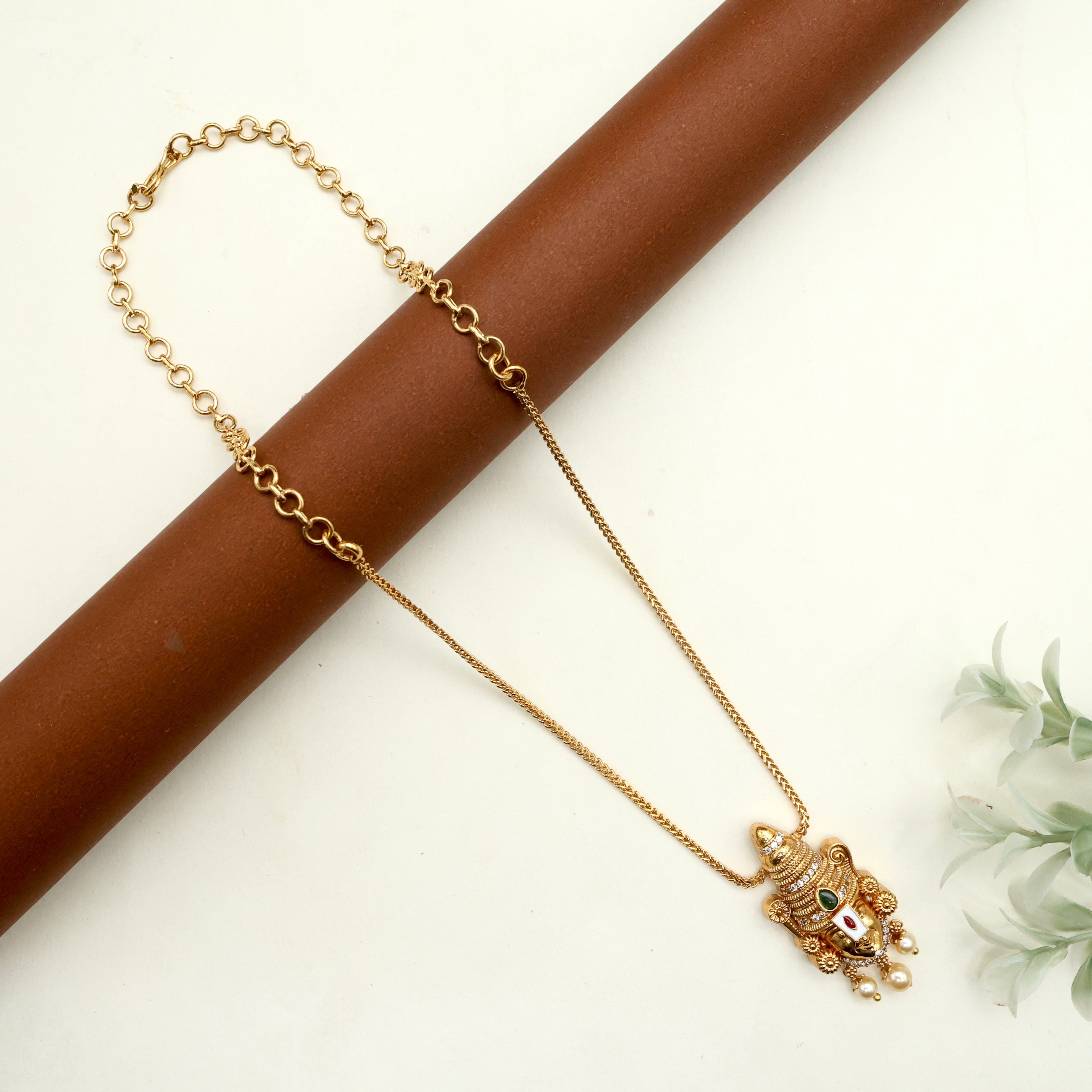 Antique Nagas Lord Venkateshwara Pendant Short Necklace