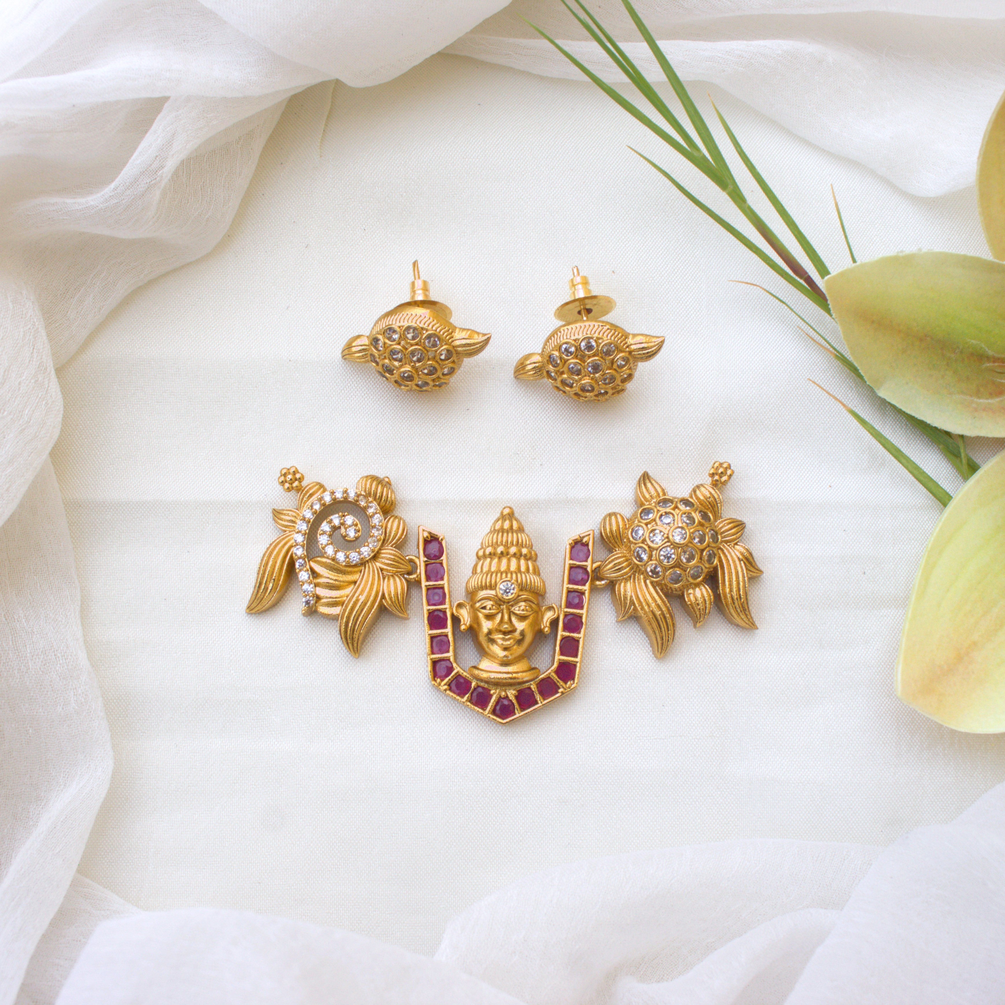 Matte Finish Tirupathi Balaji Shankh Chakra Pendant Set