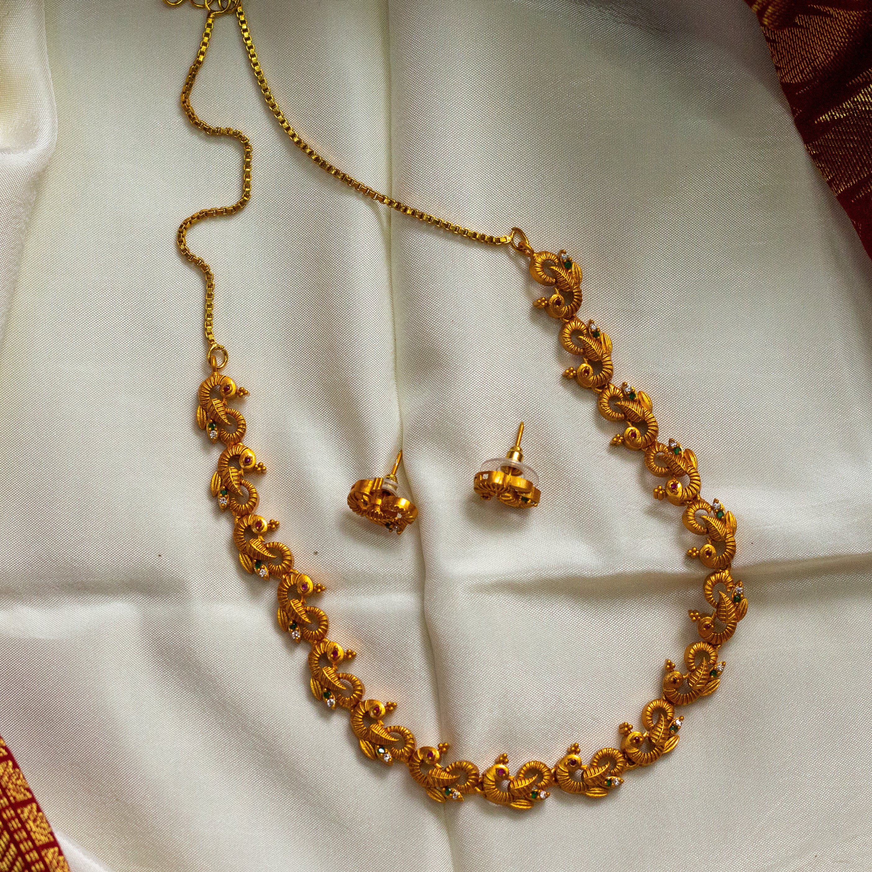 Cute Parrot Matte Finish Kids Friendly Necklace Set