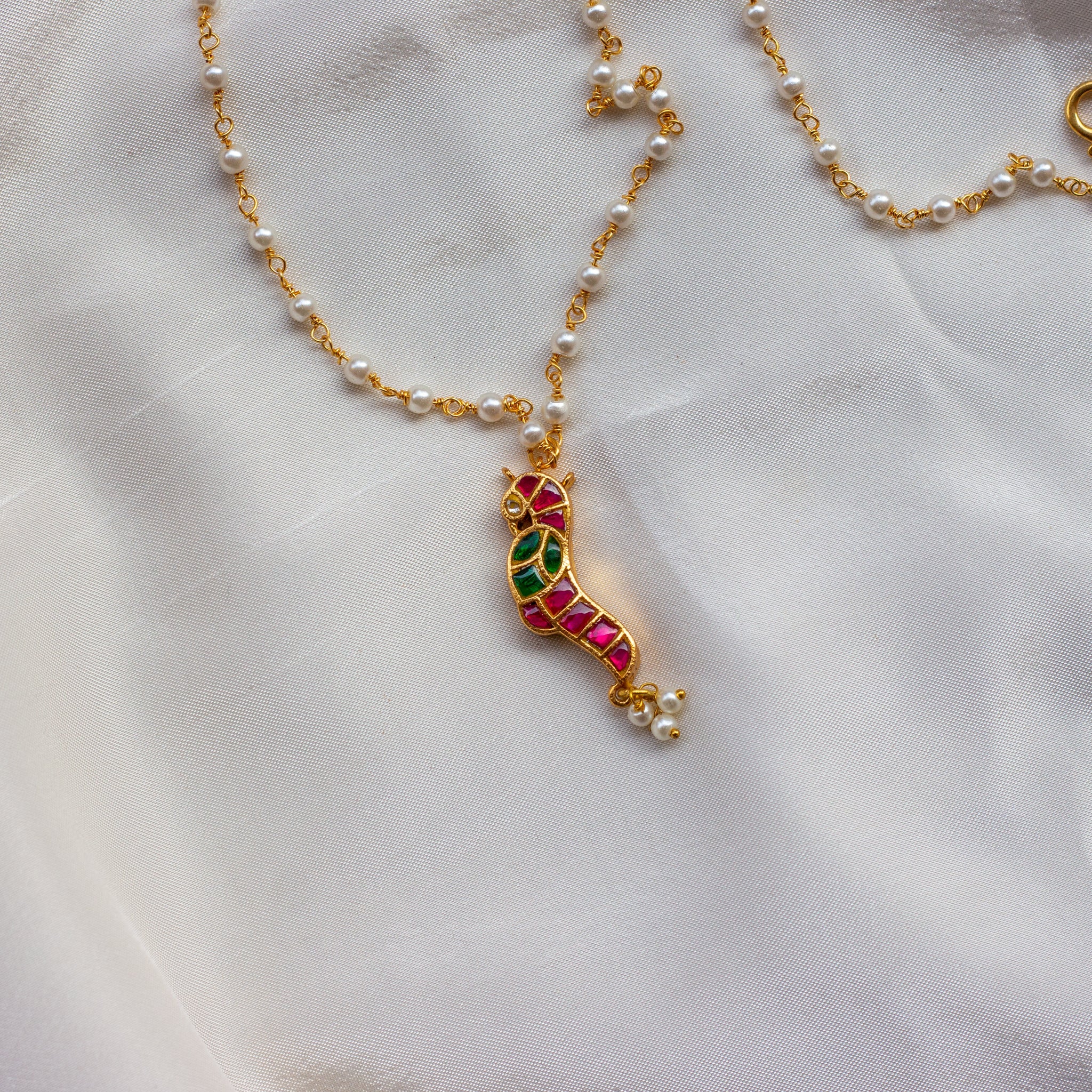 Kids friendly Handmade Peacock Jadau Kundan Short Pearl Mala