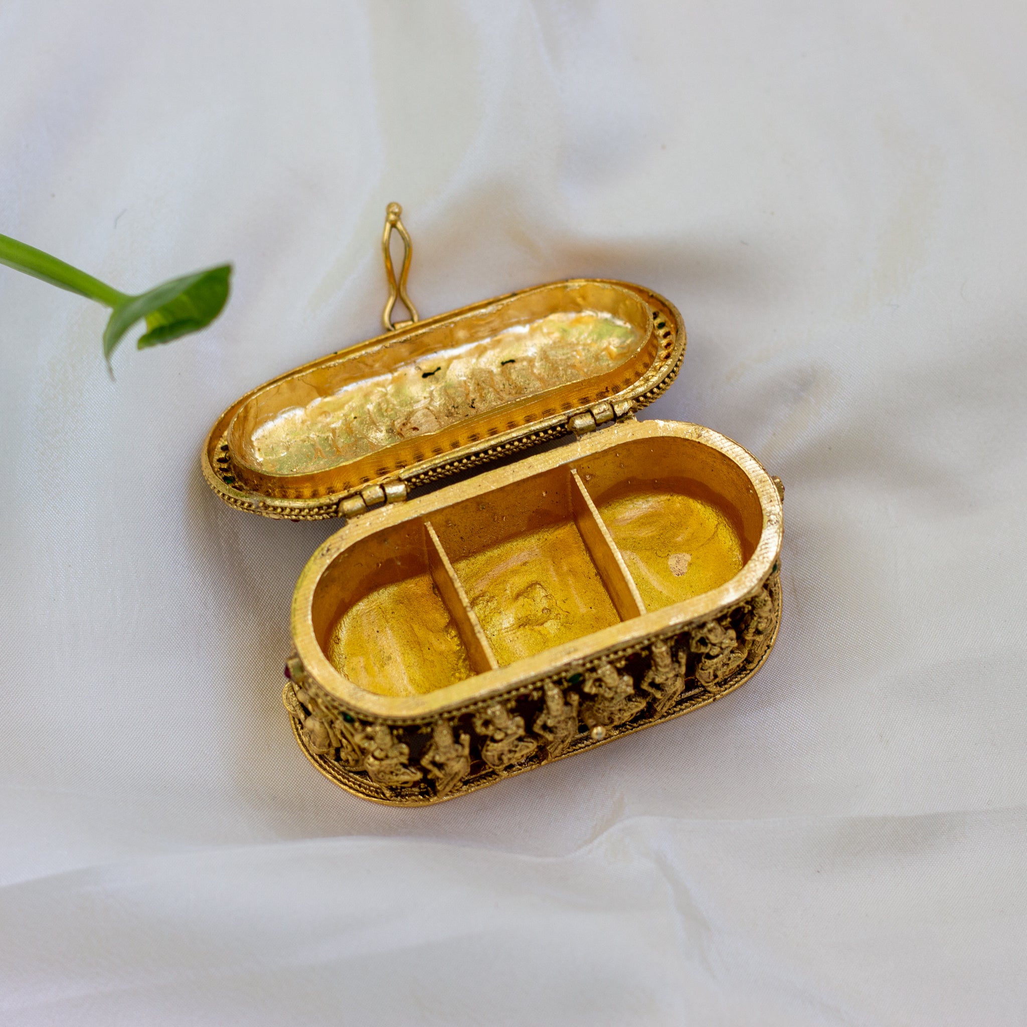 Antique Gold Ganesha Kalyanam Nakshi Design Deep Kum Kum Box