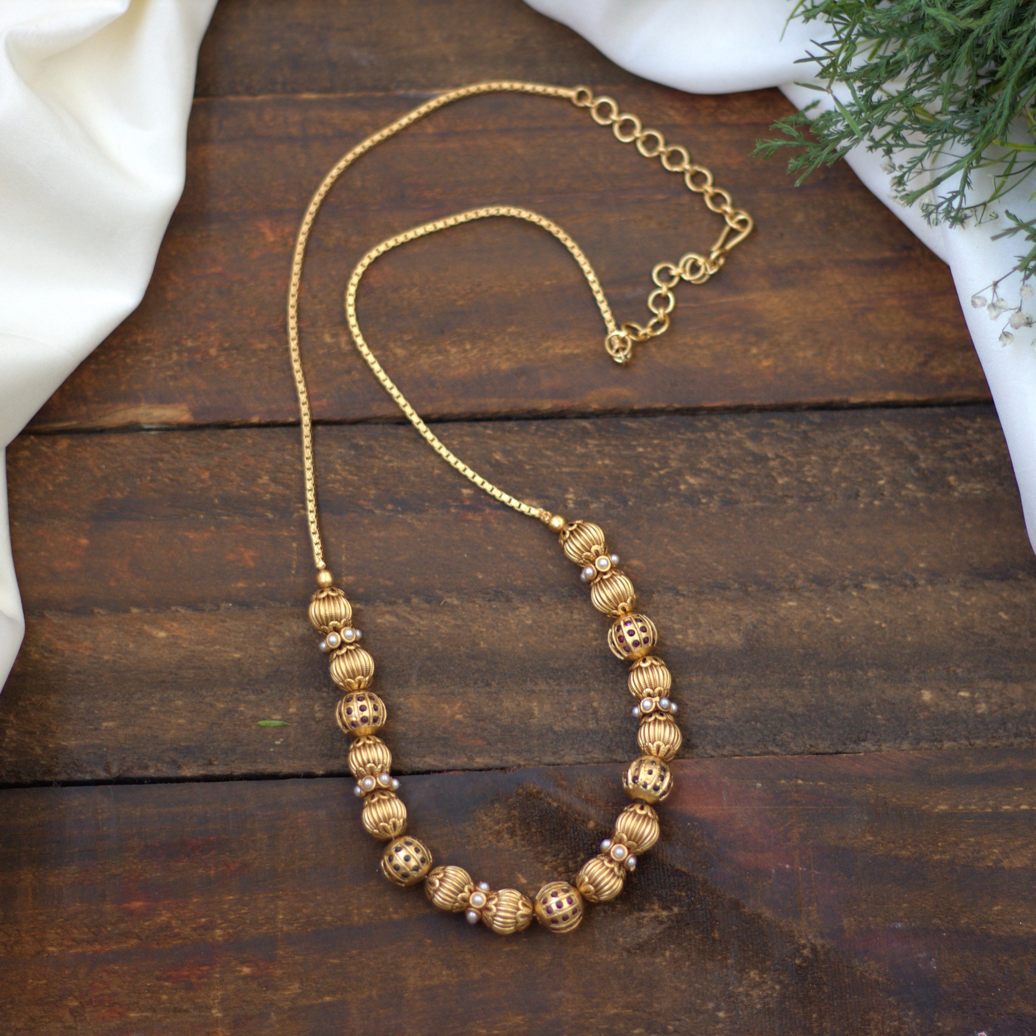 Antique Matte Traditional Kemp & Pearl Golden Balls Mala - 002
