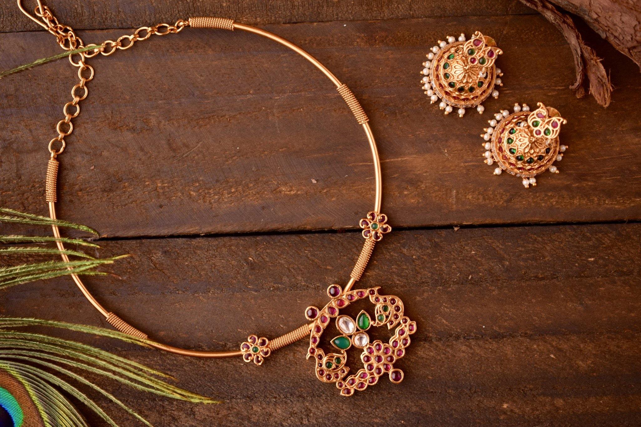 Antique Matte Premium Kemp Stones Studded Flower Traditional Mayil Necklace - Happy Pique