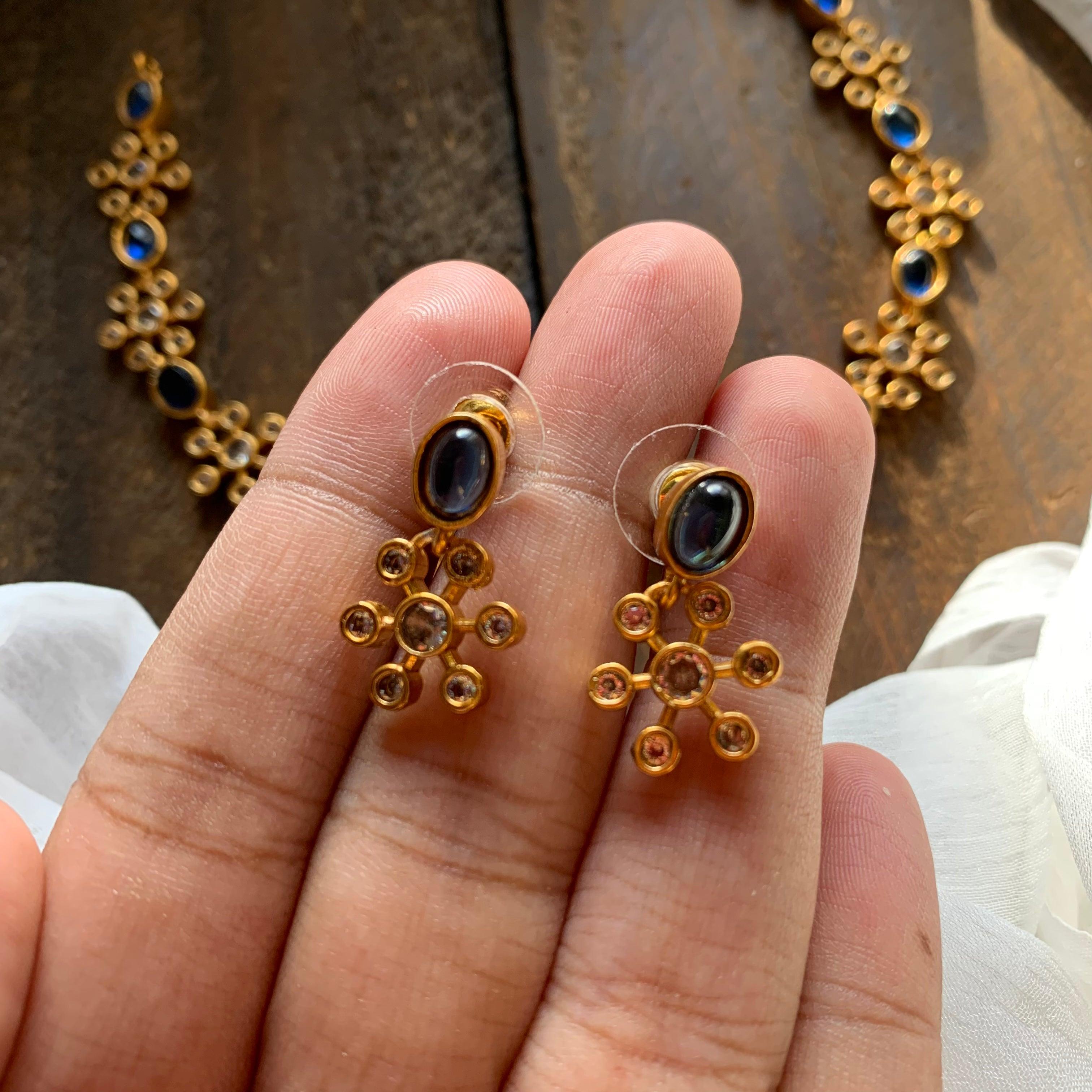 Matte Feather Light Real Kemp Kids Friendly Flower Necklace - Navy Blue - Happy Pique