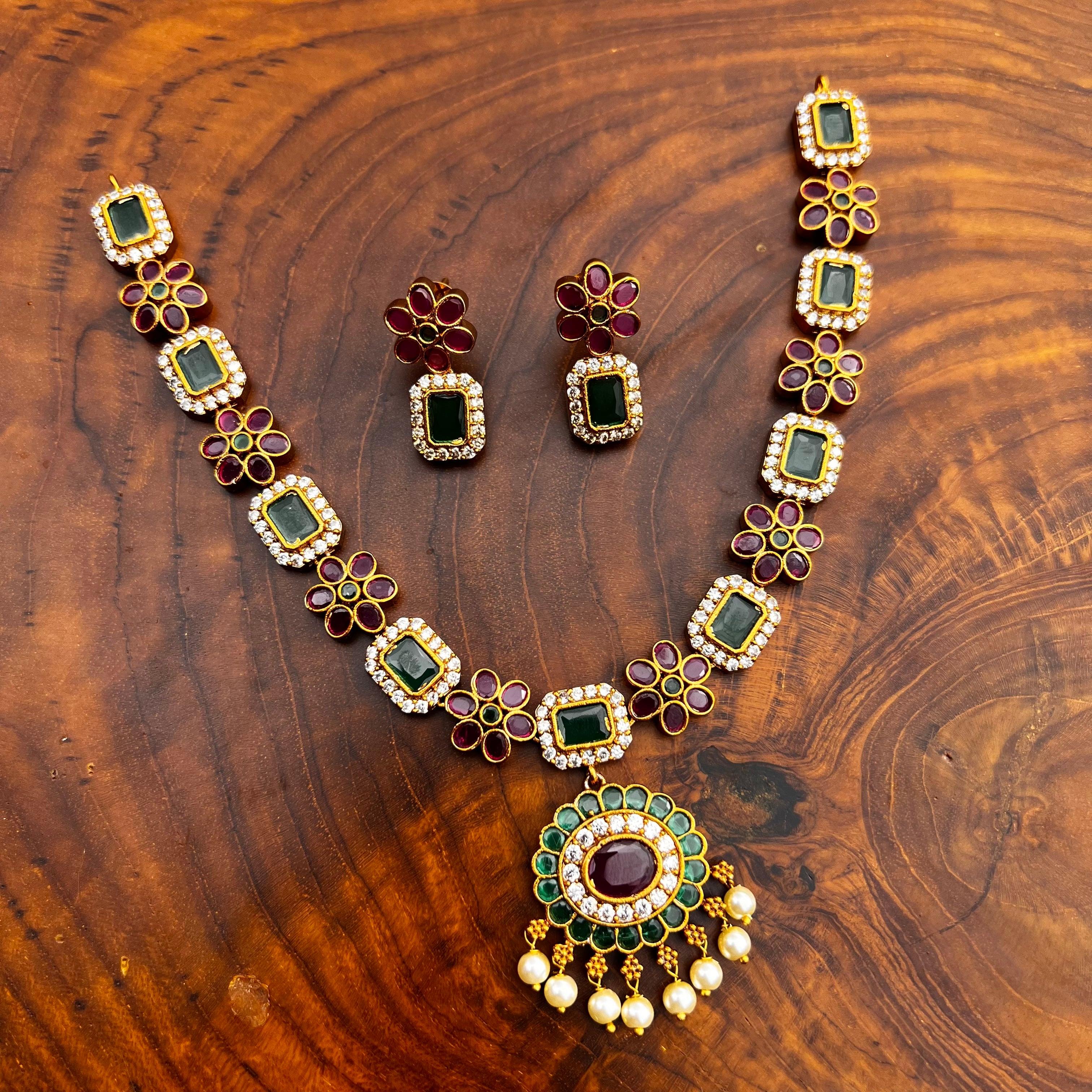 Antique Gold AD & CZ Flower Necklace - Happy Pique