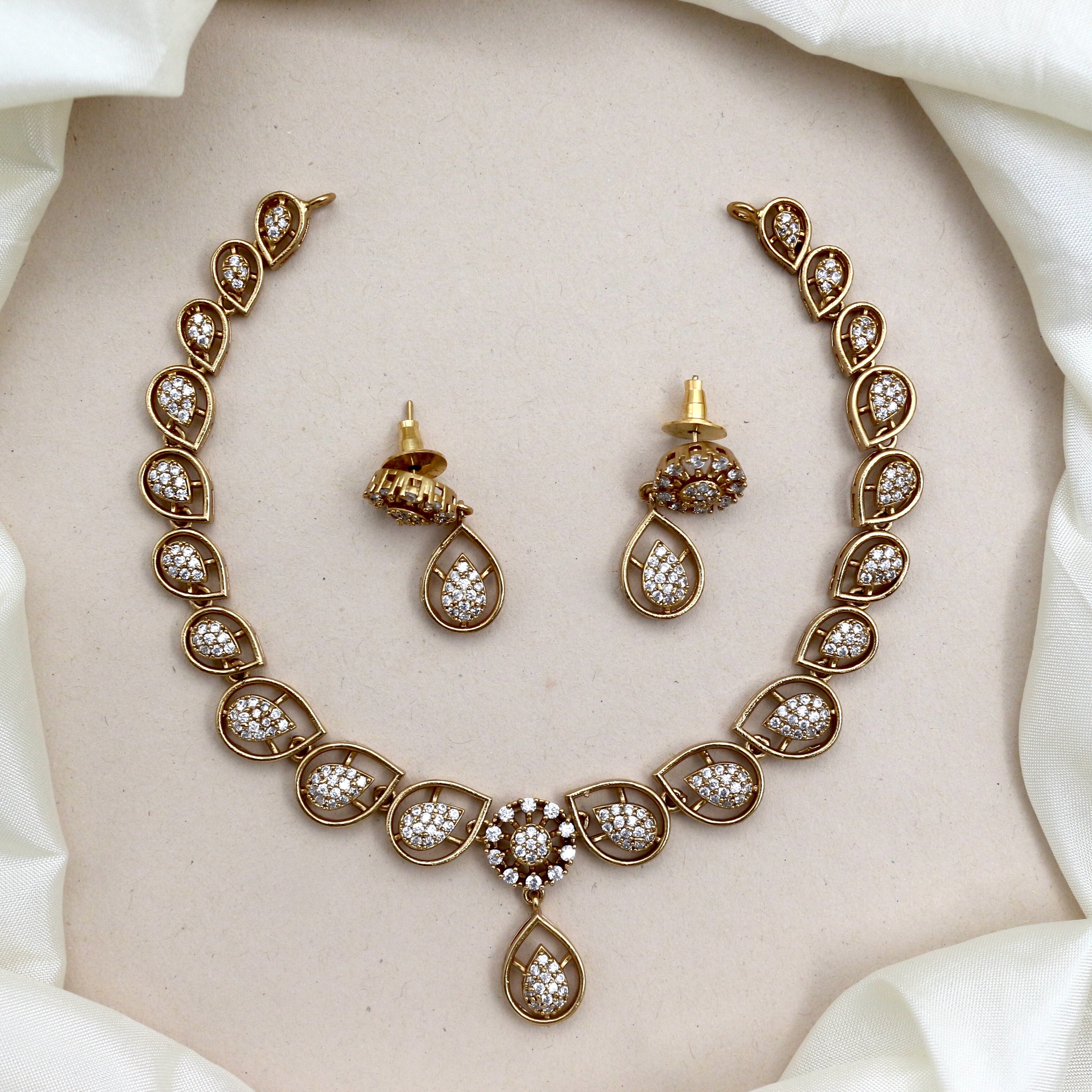 Diamond mango necklace store