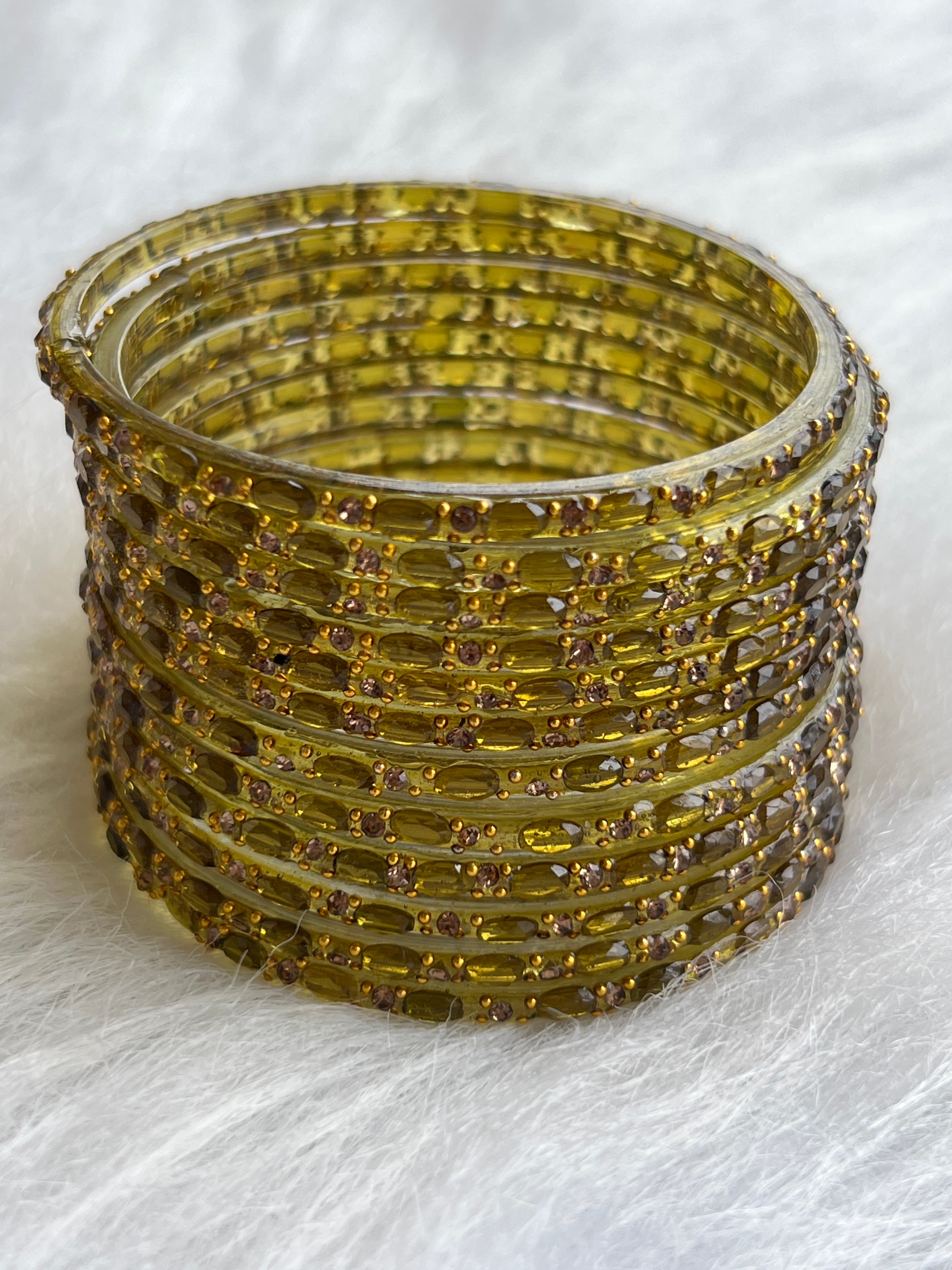 PREMIUM CRYSTAL CUT STONE WORK BRIDAL BANGLES