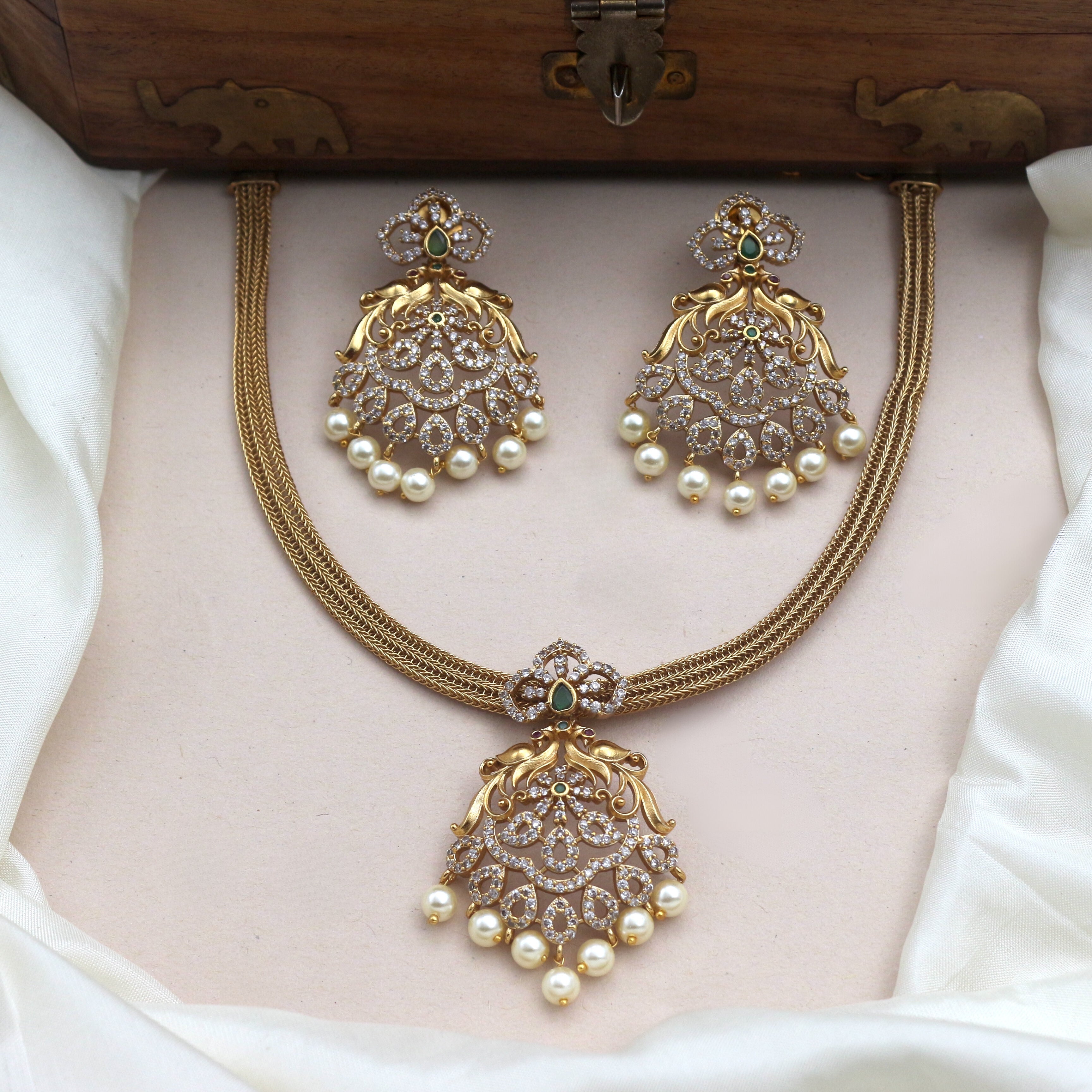 Antique AD Rettapakshi Pendant Necklace Set