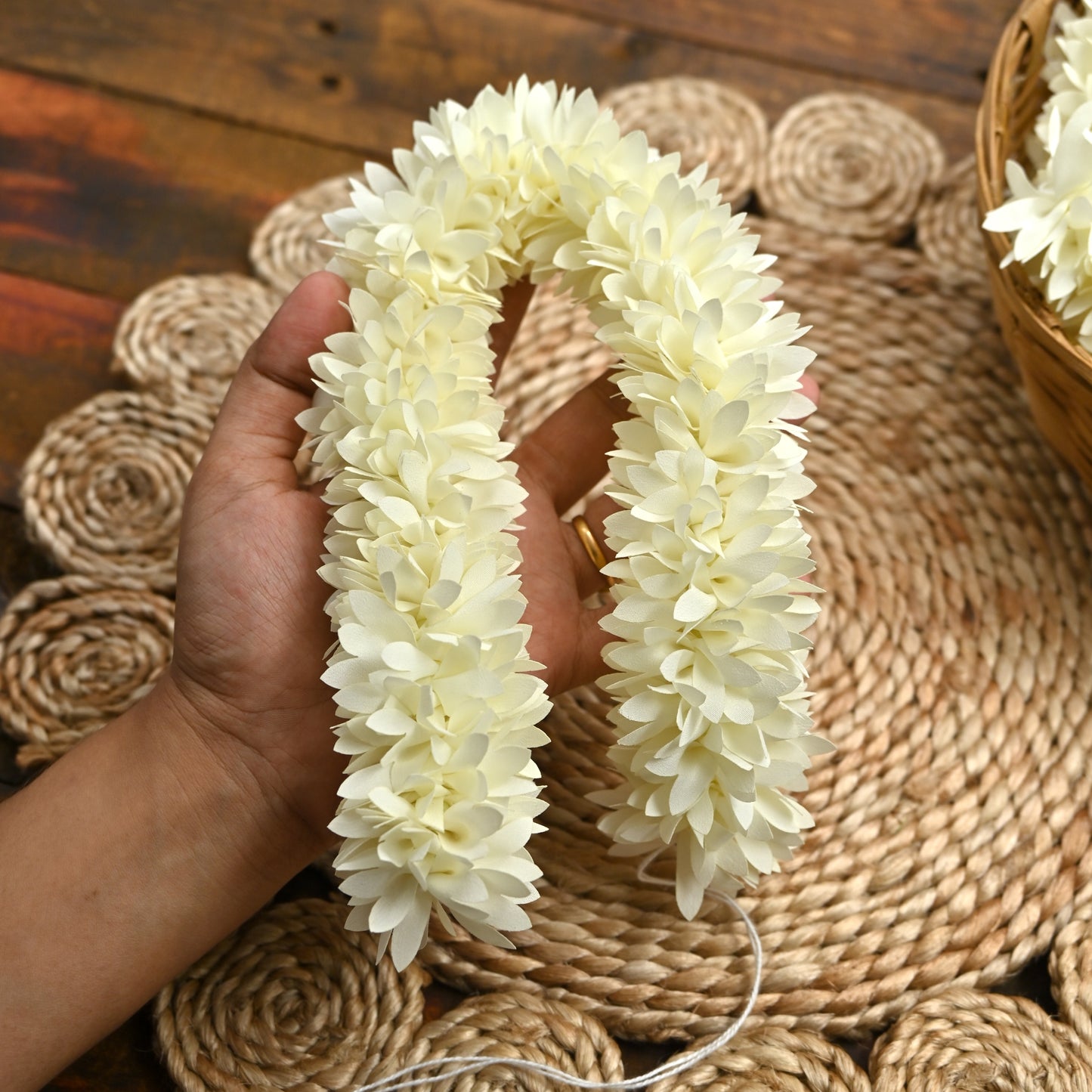 Real Look Fabric Pichi Poo/Kaatu Malli Flower String - 16 inches length