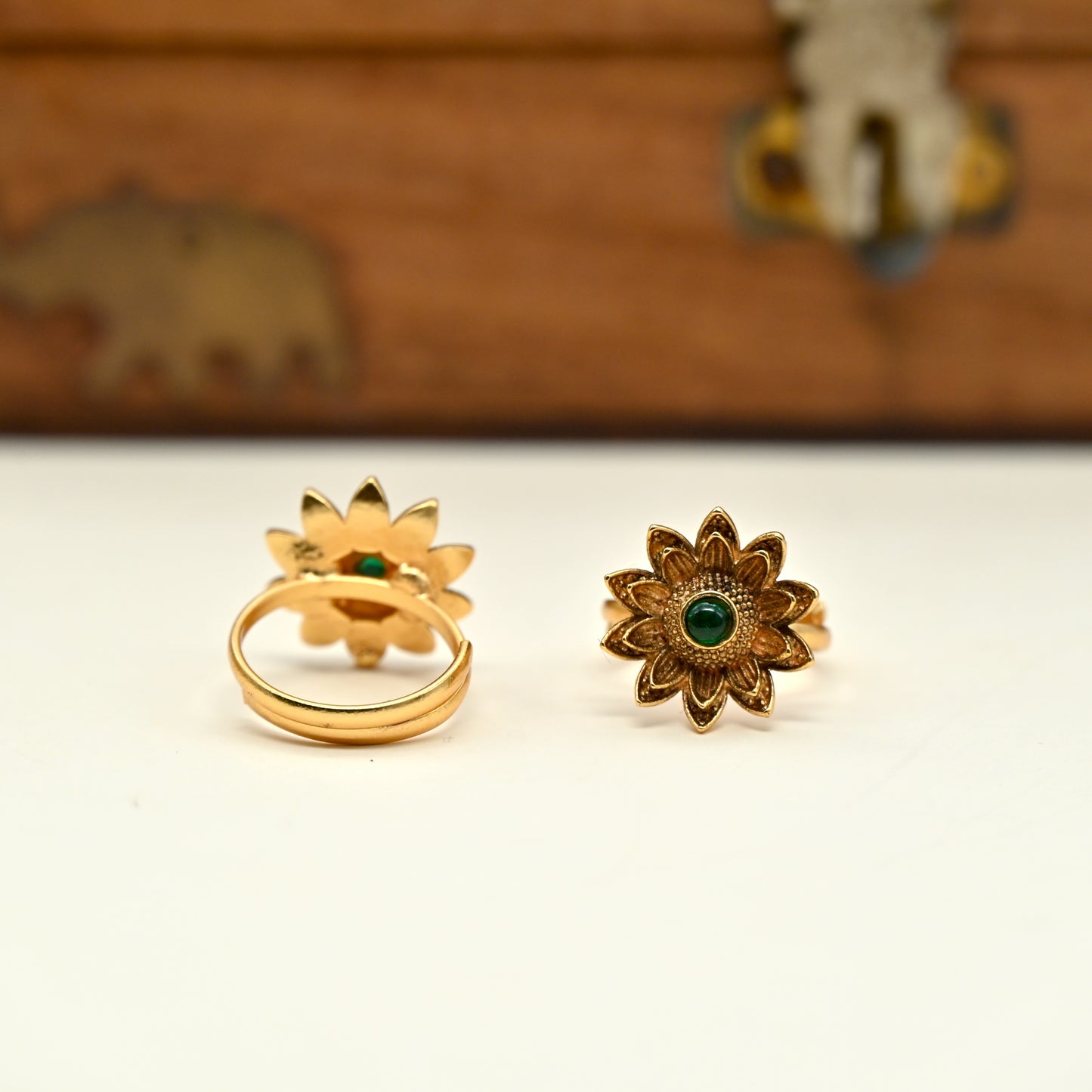 Gold Look Premium Flower Toe Rings For Women - TR009