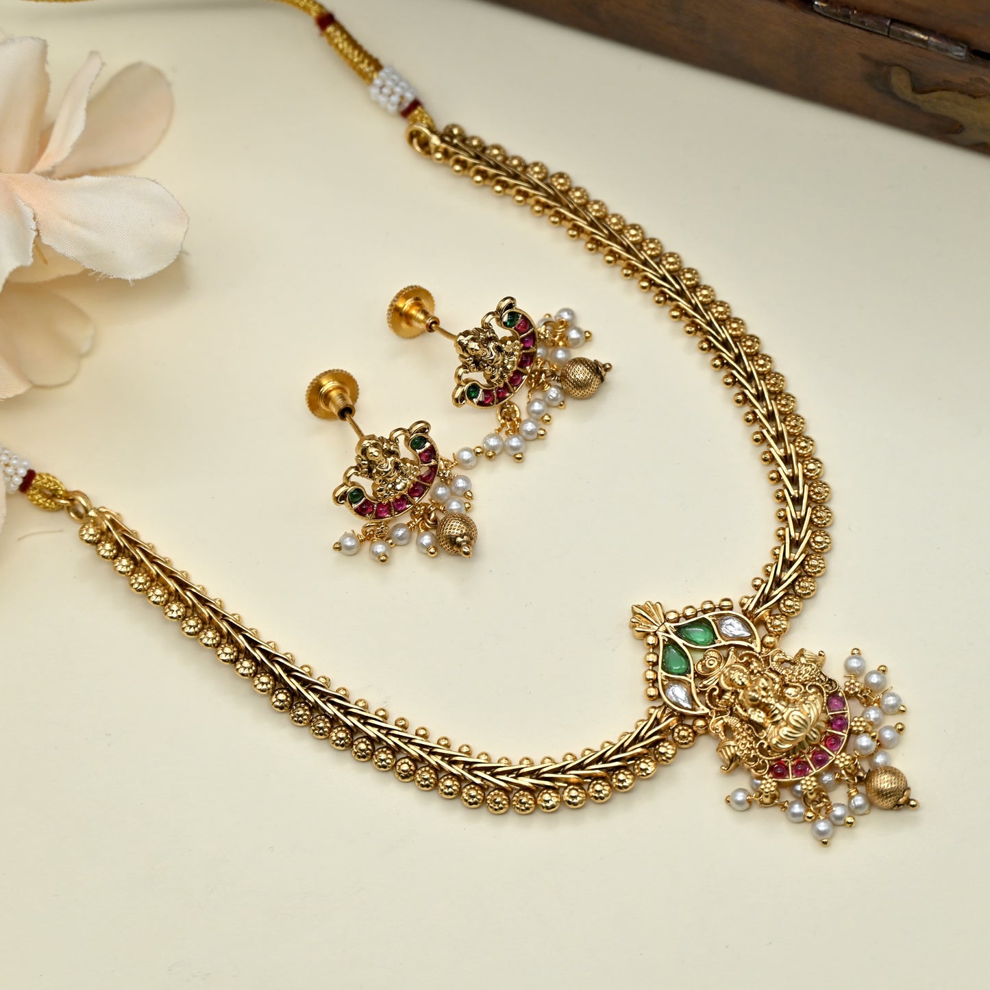 Antique Gold Kundan Lakshmi necklace Set - Kids Friendly Necklace Set