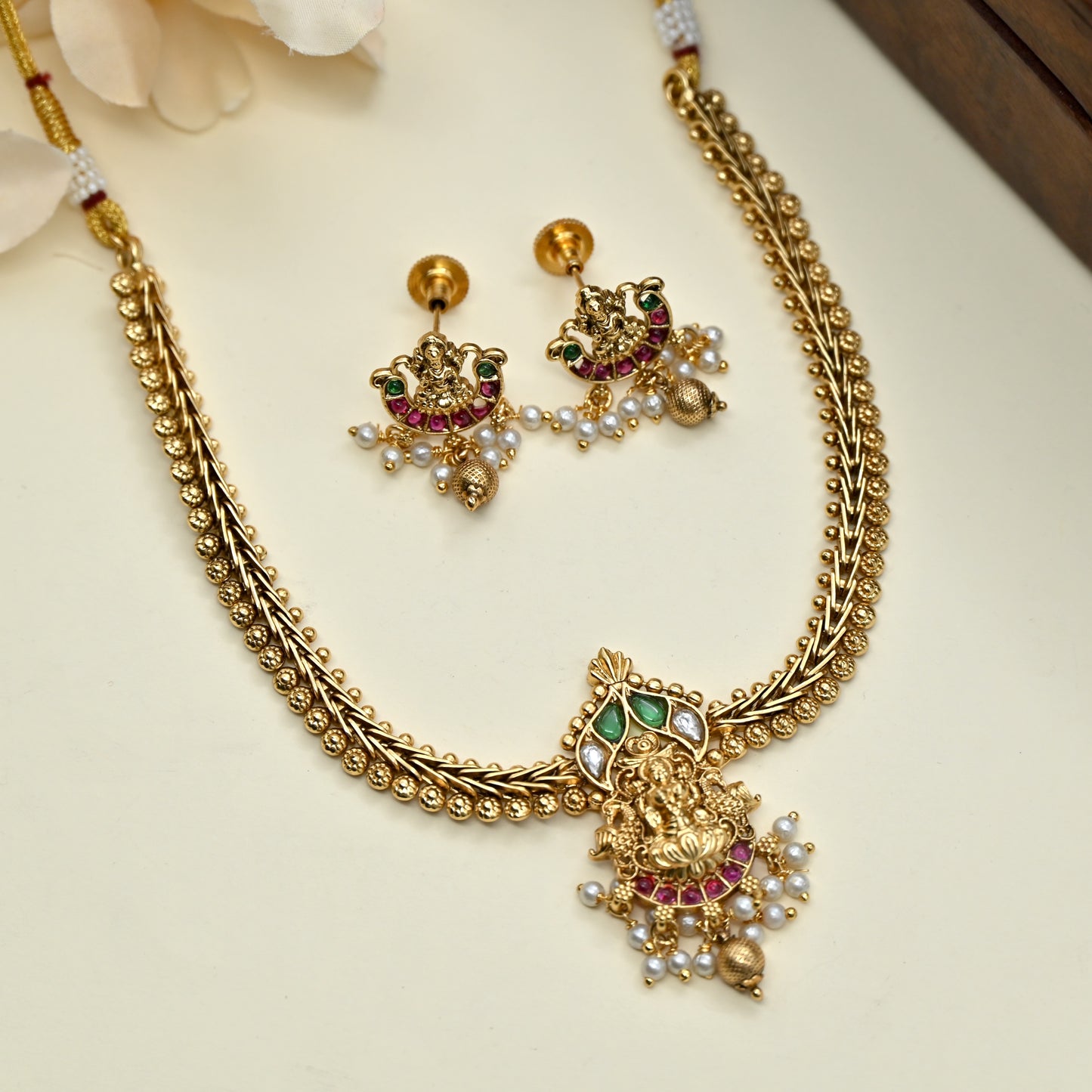 Antique Gold Kundan Lakshmi necklace Set - Kids Friendly Necklace Set