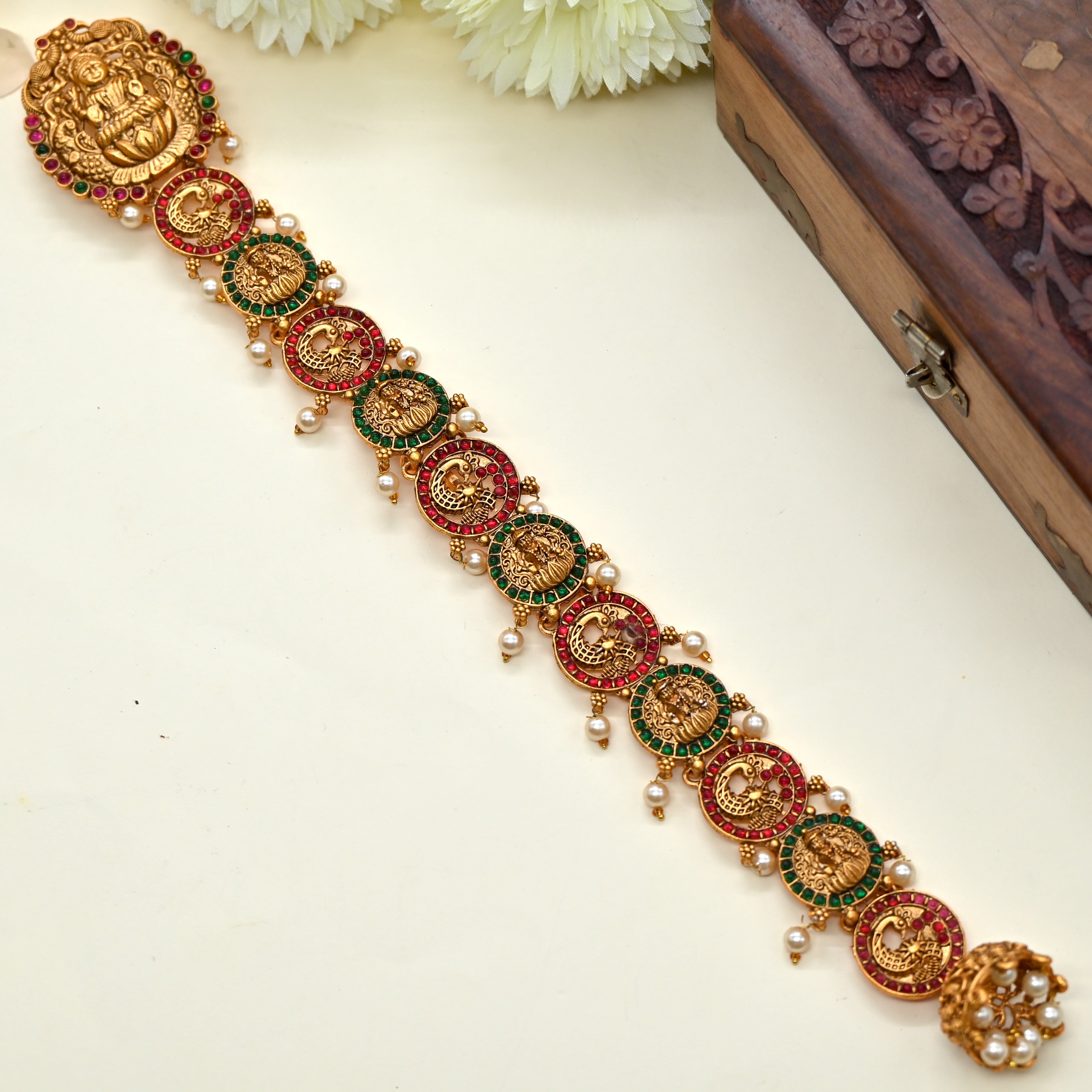 antique jewellery