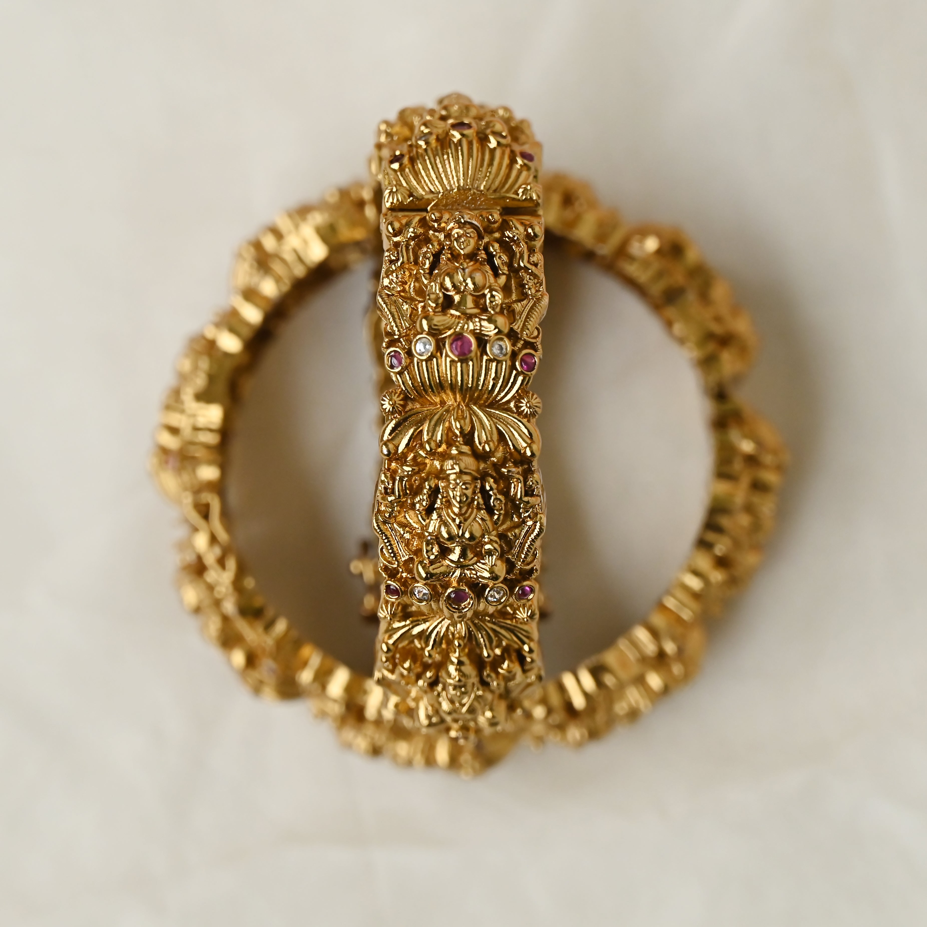 Ditya - Temple Nagas Lakshmi Heavy Bridal Bangles