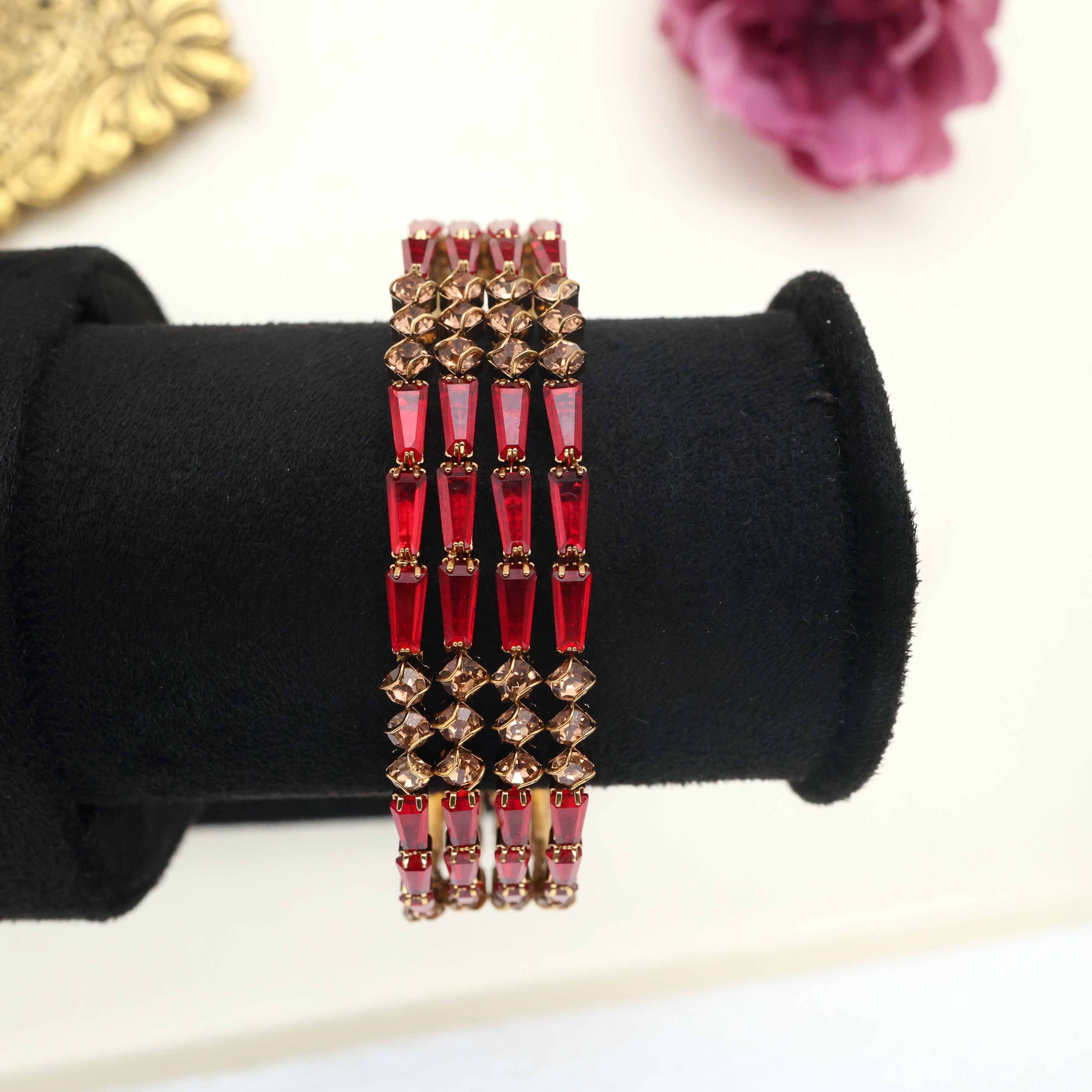 TUBE LIGHT CUT AD SET OF 4 BANGLES - RED