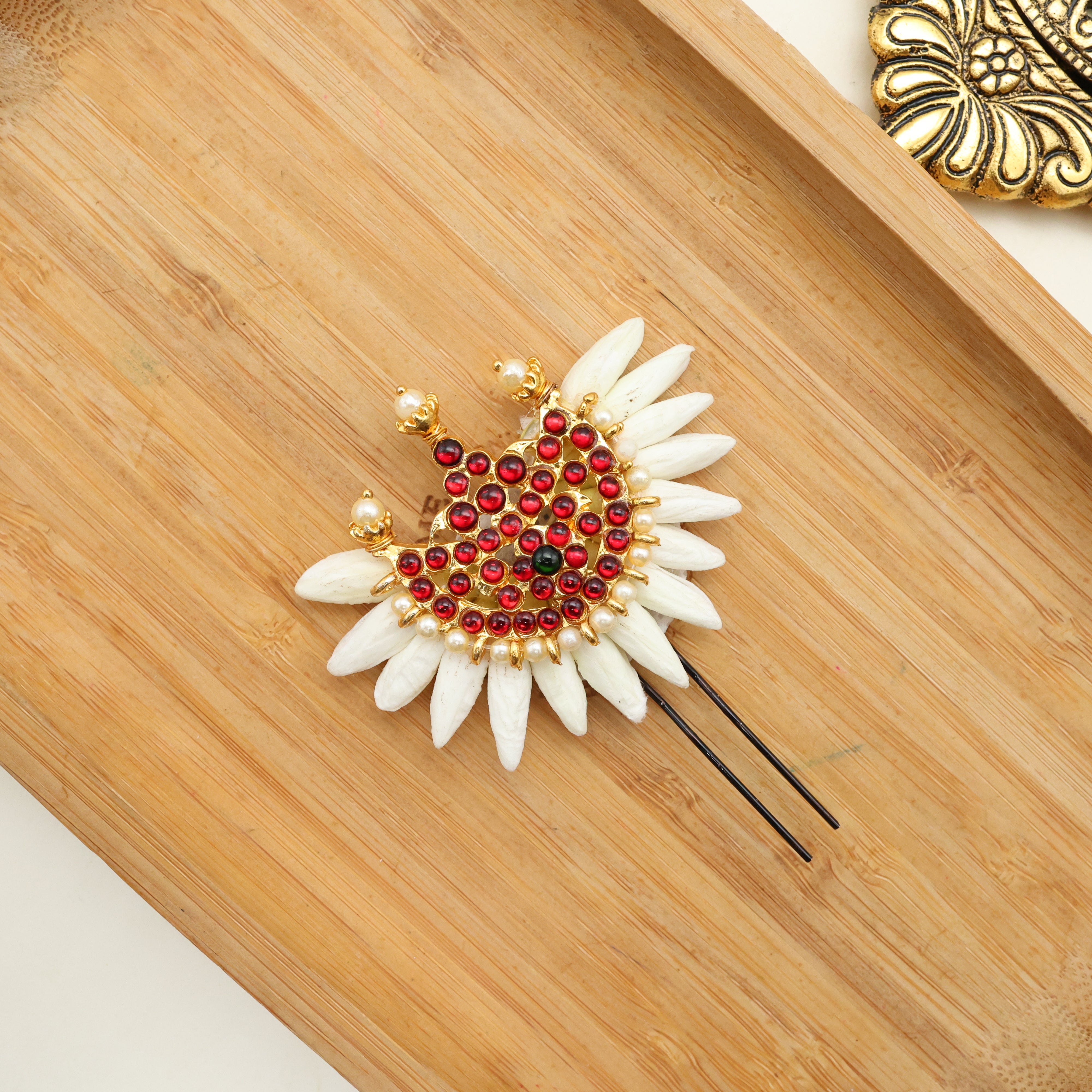 TRADITIONAL KEMP CHAAND MULLA POO U PIN