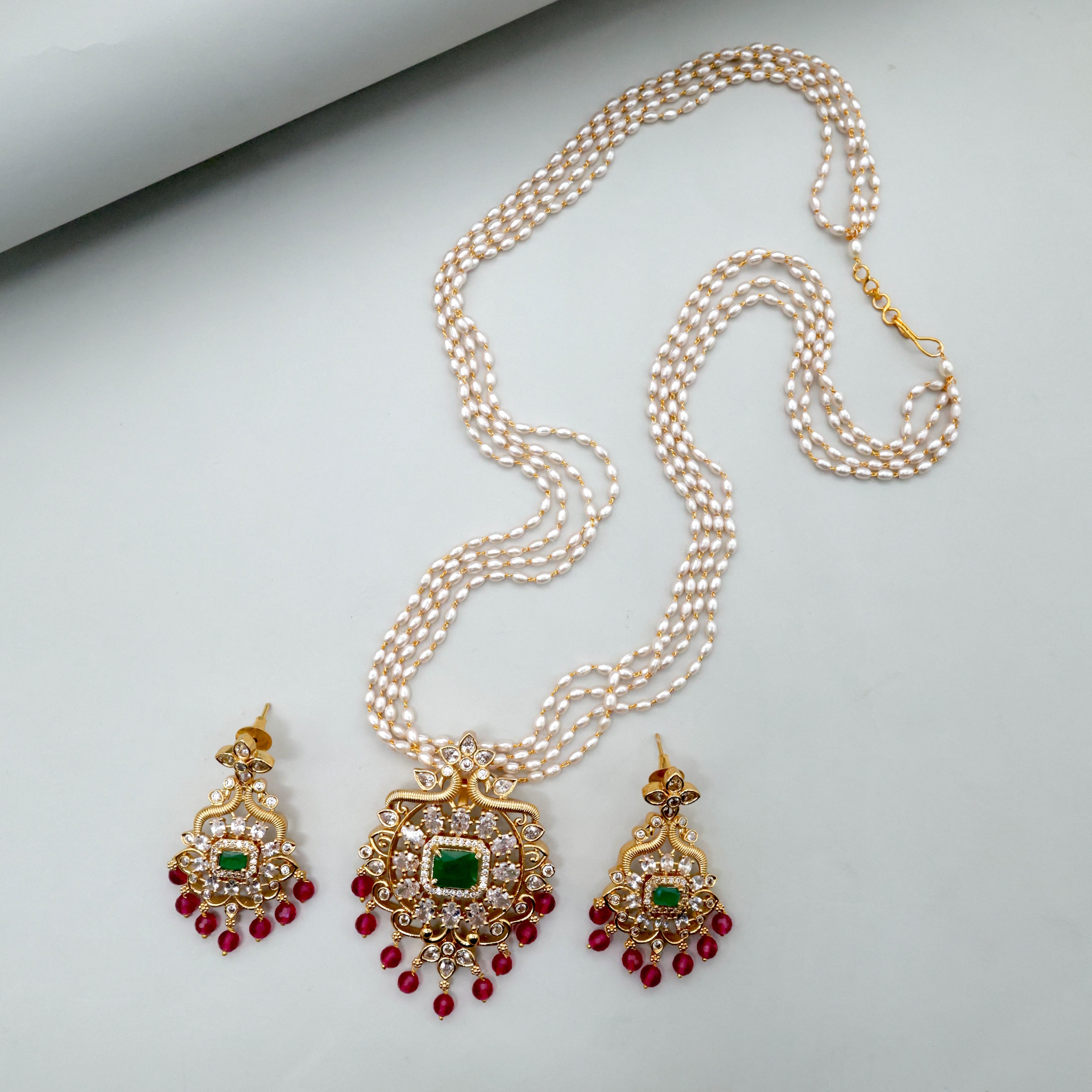 AD Rettapakshi Pendant 4 Line Pearl Mala