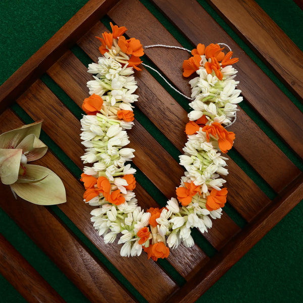 (Made to order product: 25-30 working days) Real Looking Handmade Foam Bloomed Mulla Poo with Kanakambaram Flower String