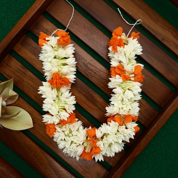 (Made to order product: 25-30 working days) Real Looking Handmade Foam Kakattan Poo with Kanakambaram Flower String