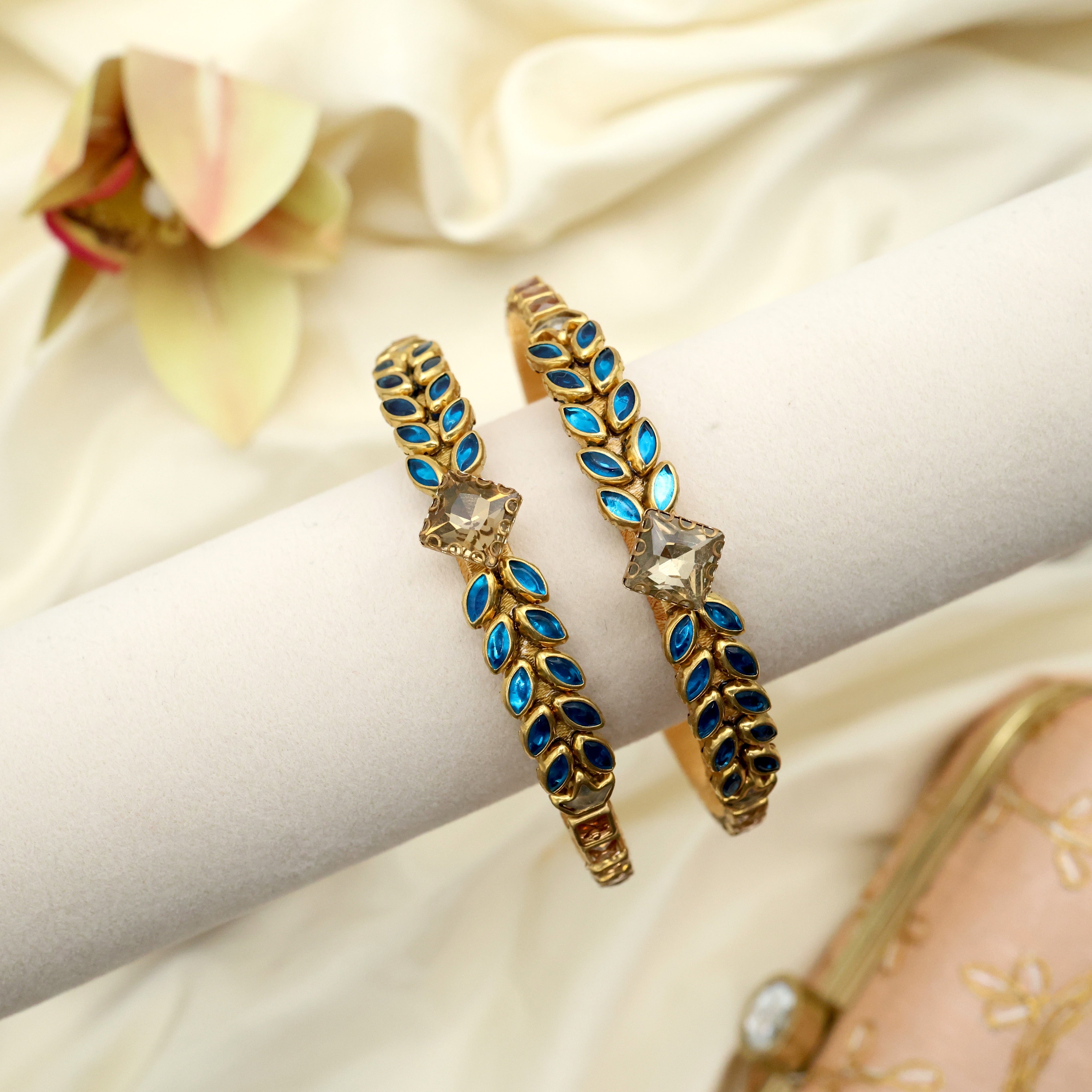 HANDMADE SILK THREAD KUNDAN DIAMOND LEAF BANGLES - BLUE & WHITE