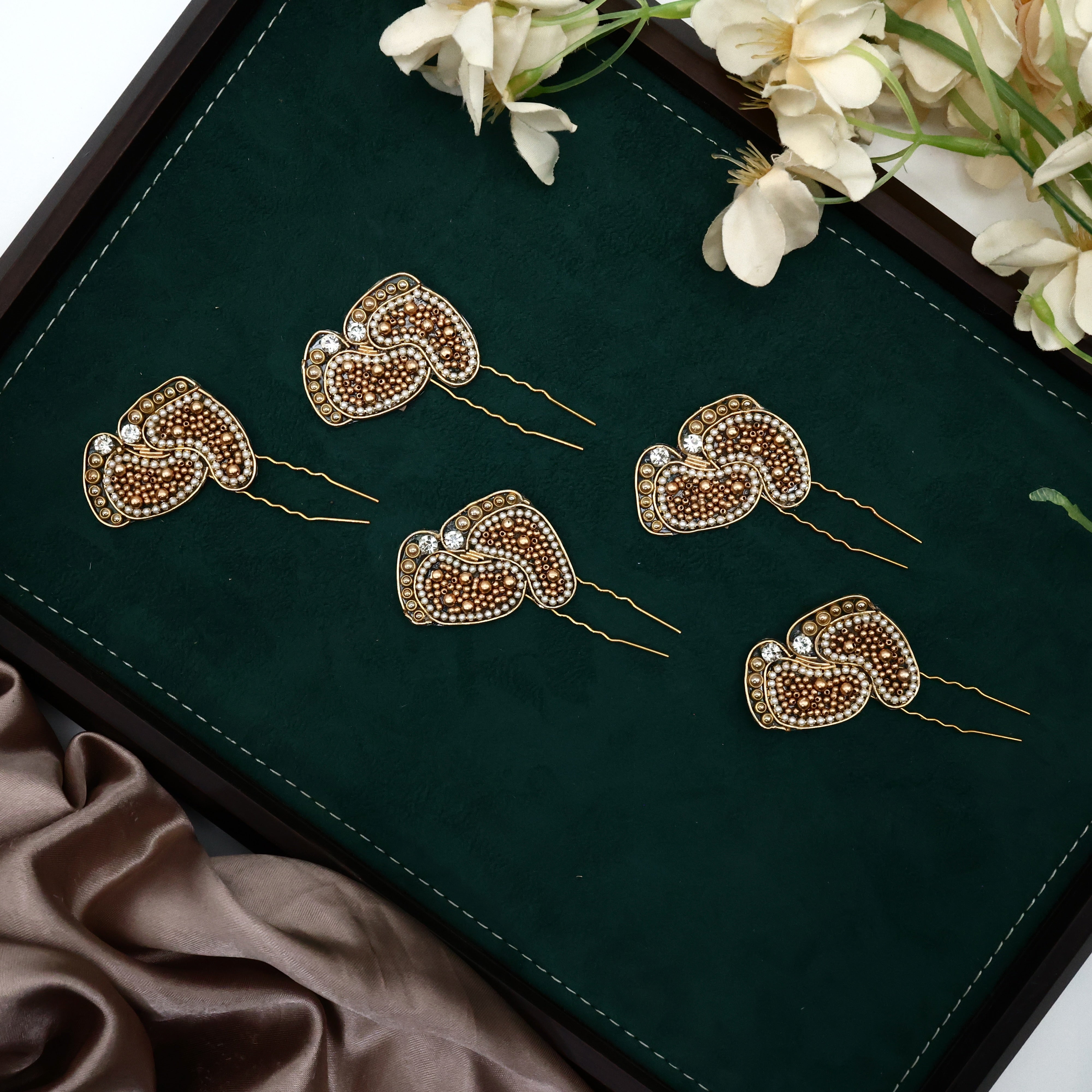 Handmade Set of 5 AD Kundan Baby Foot U Pins