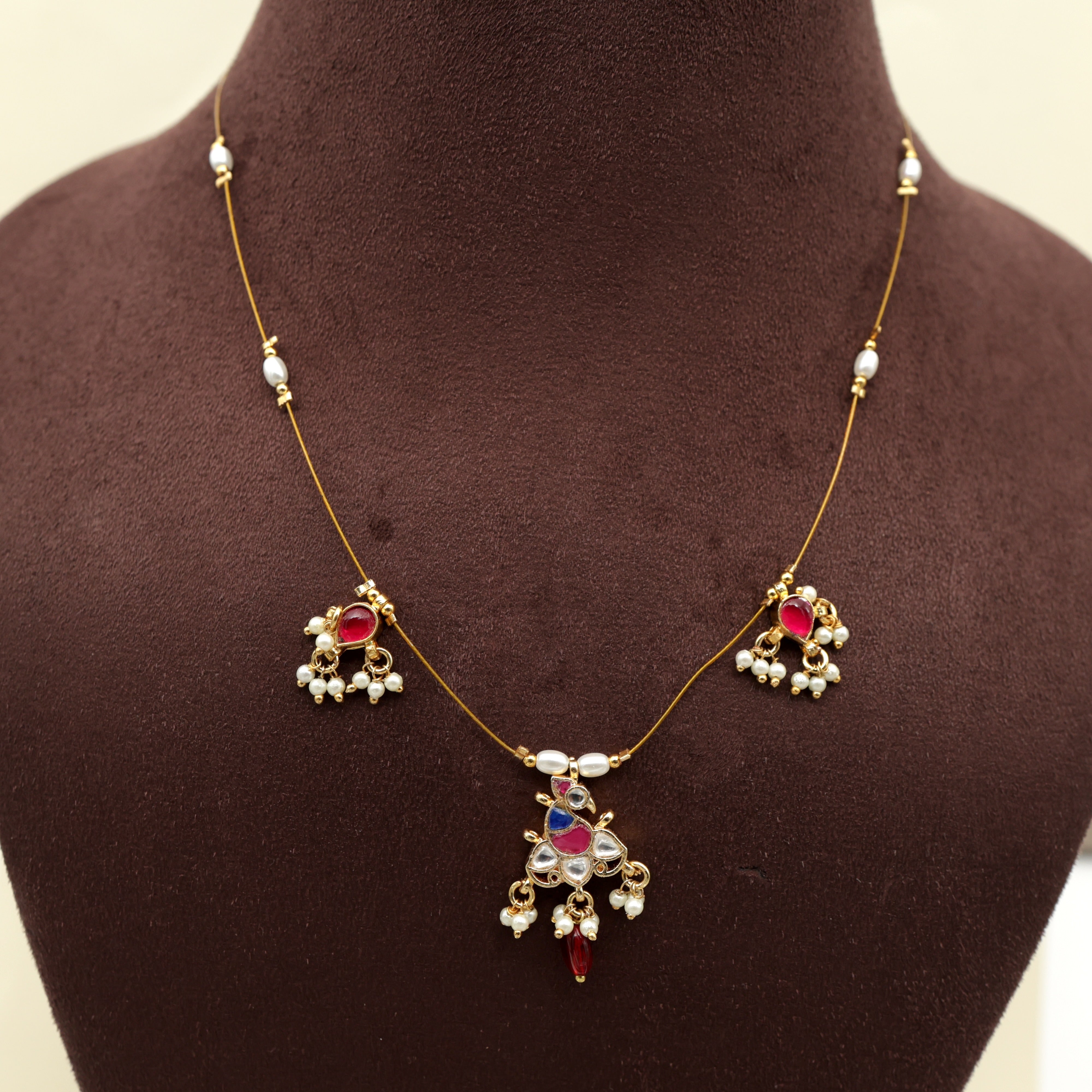 LAAL MOR - Handmade Pachi Kundan Invisible Necklace Set