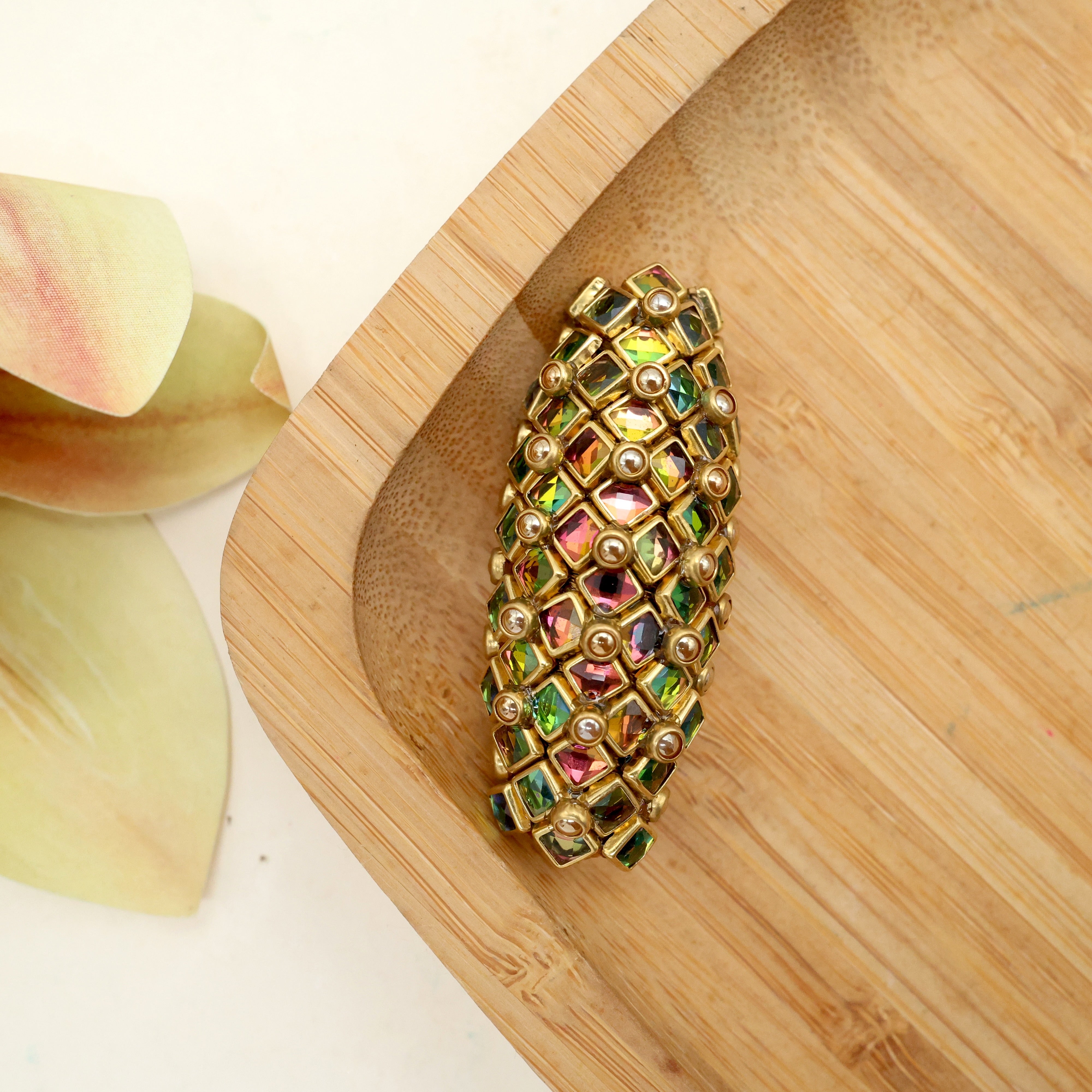 Handmade Silk Thread Kundan Saree Pin