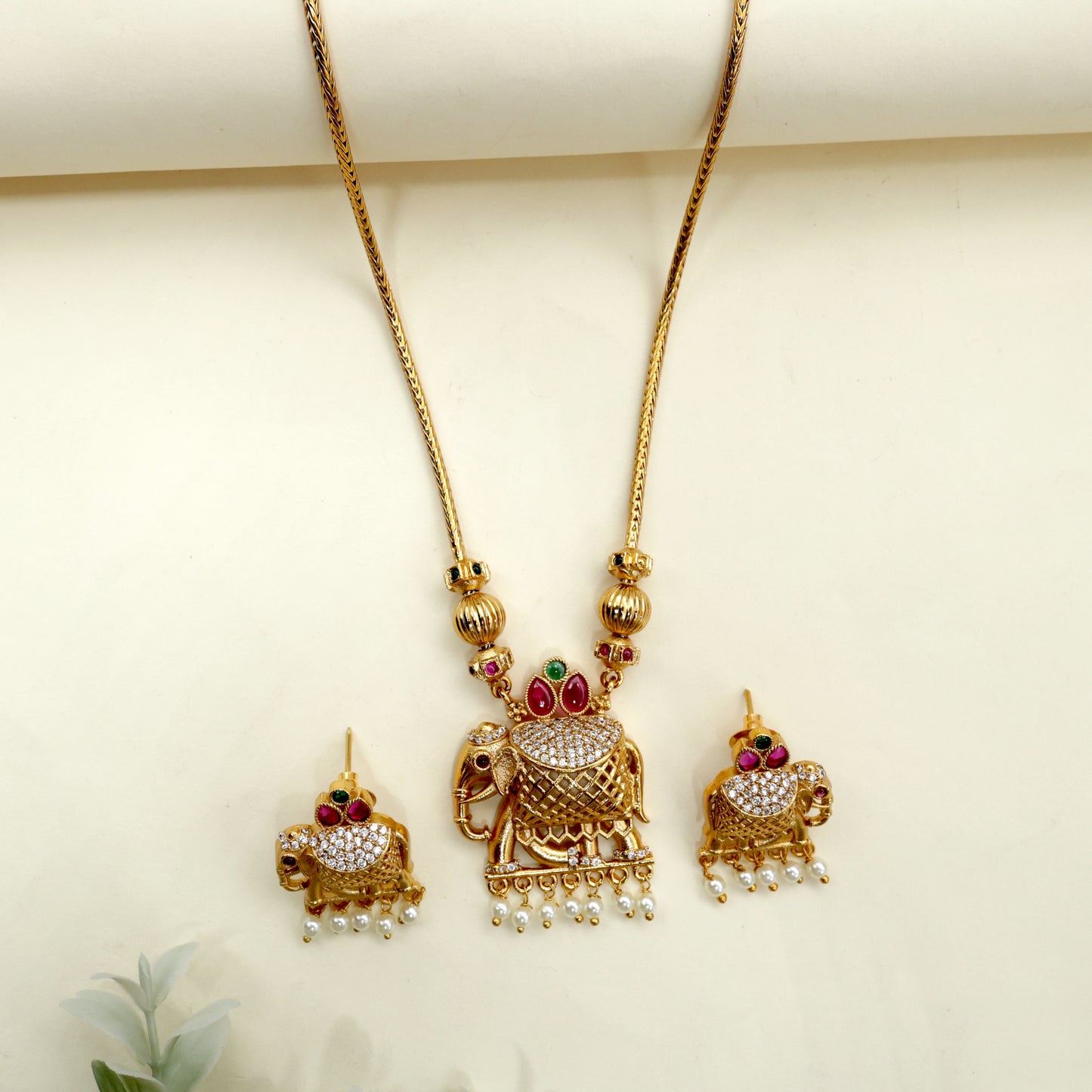 Cute AD Elephant Kemp Antique Necklace Set