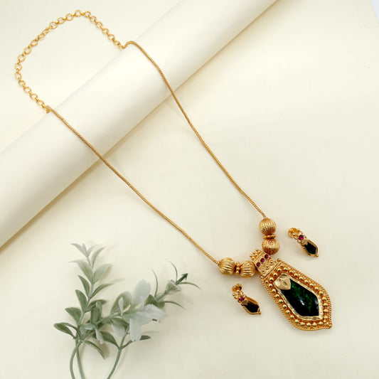 Real Gold Tone Kerala Nagapadam Short Mala With Studs