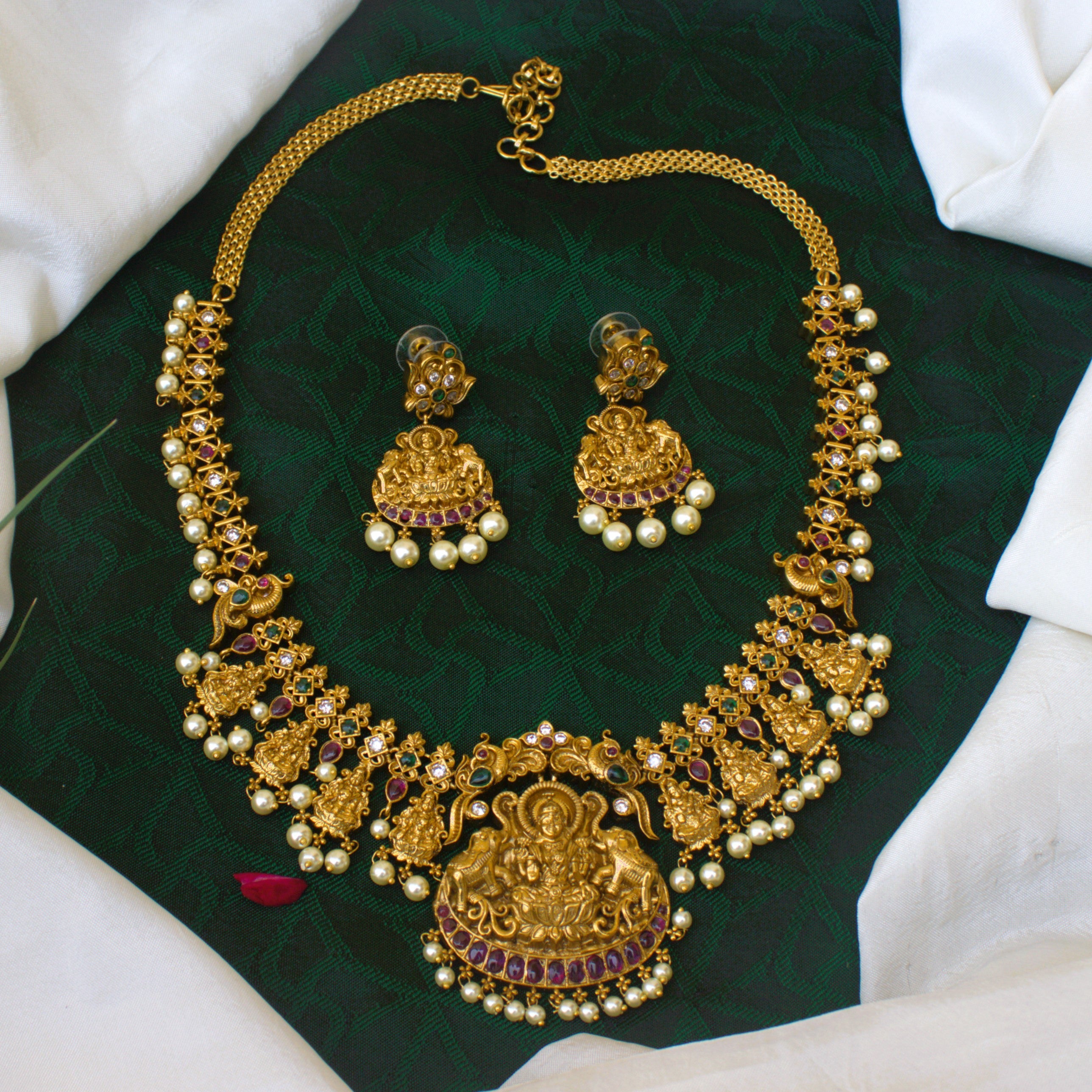 Ad artificial jewellery with on sale price