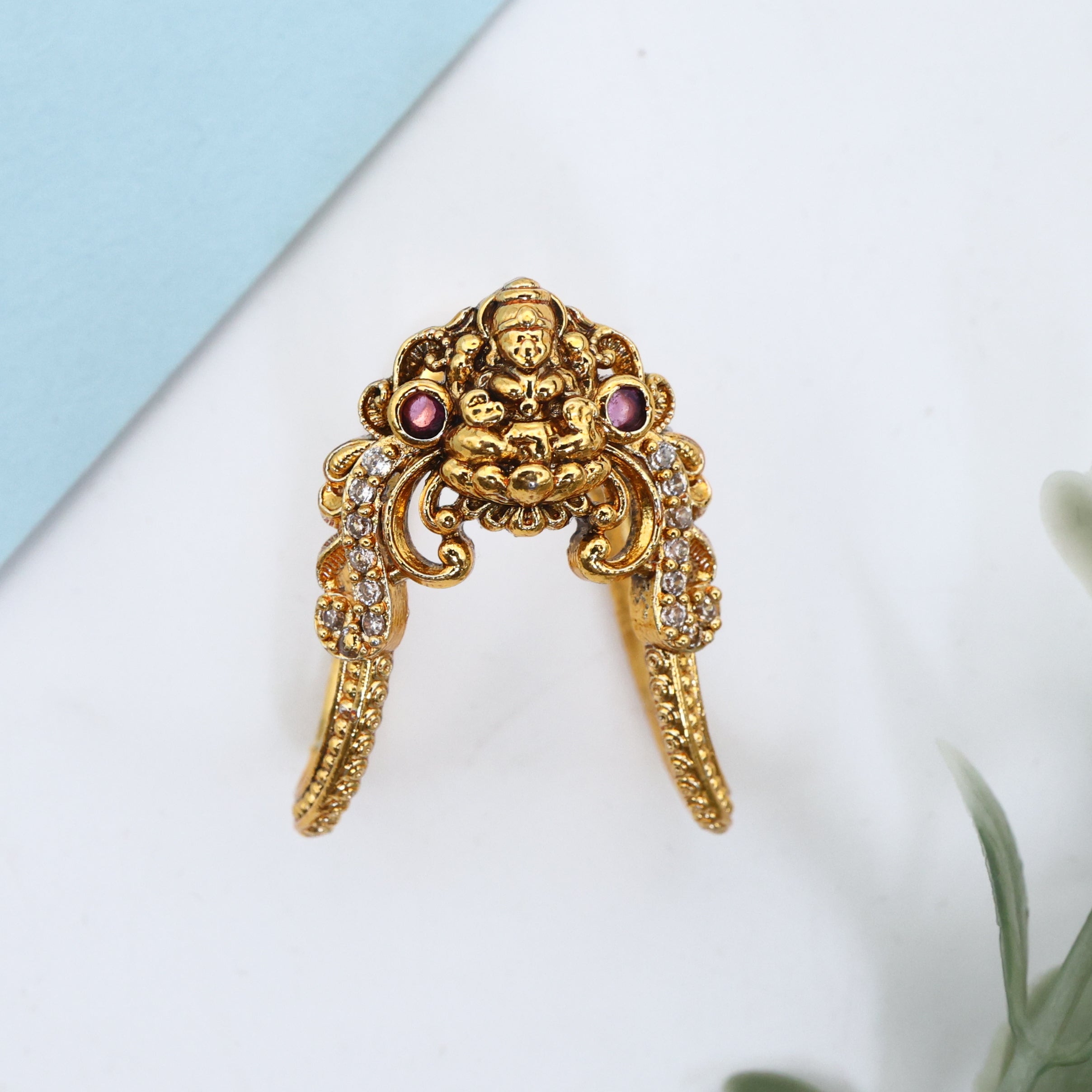 Gold Look Antique Nagas Lakshmi Traditional Vanki Finger Ring