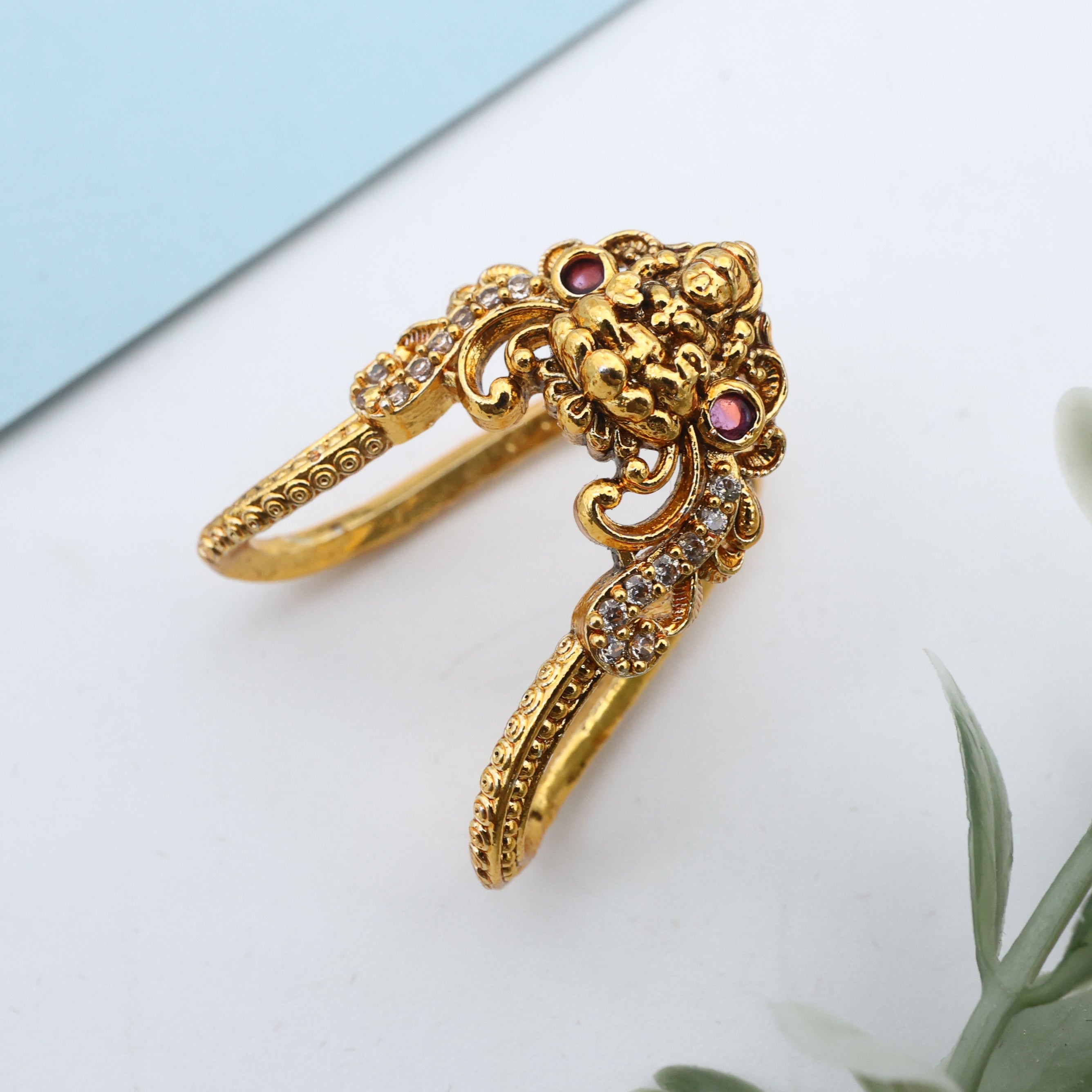 Gold Look Antique Nagas Lakshmi Traditional Vanki Finger Ring