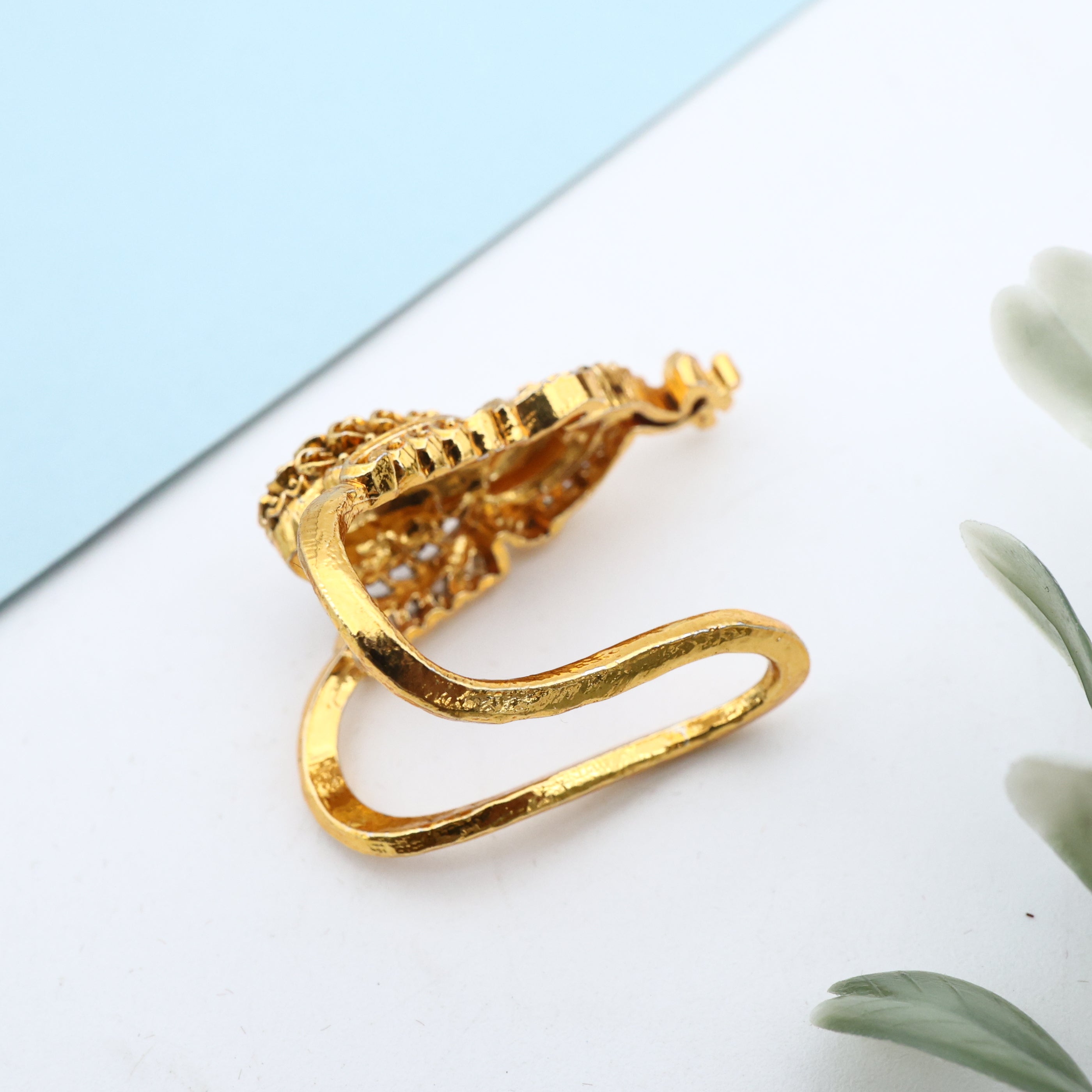 Antique Gold Traditional Peacock Vanki Finger Ring