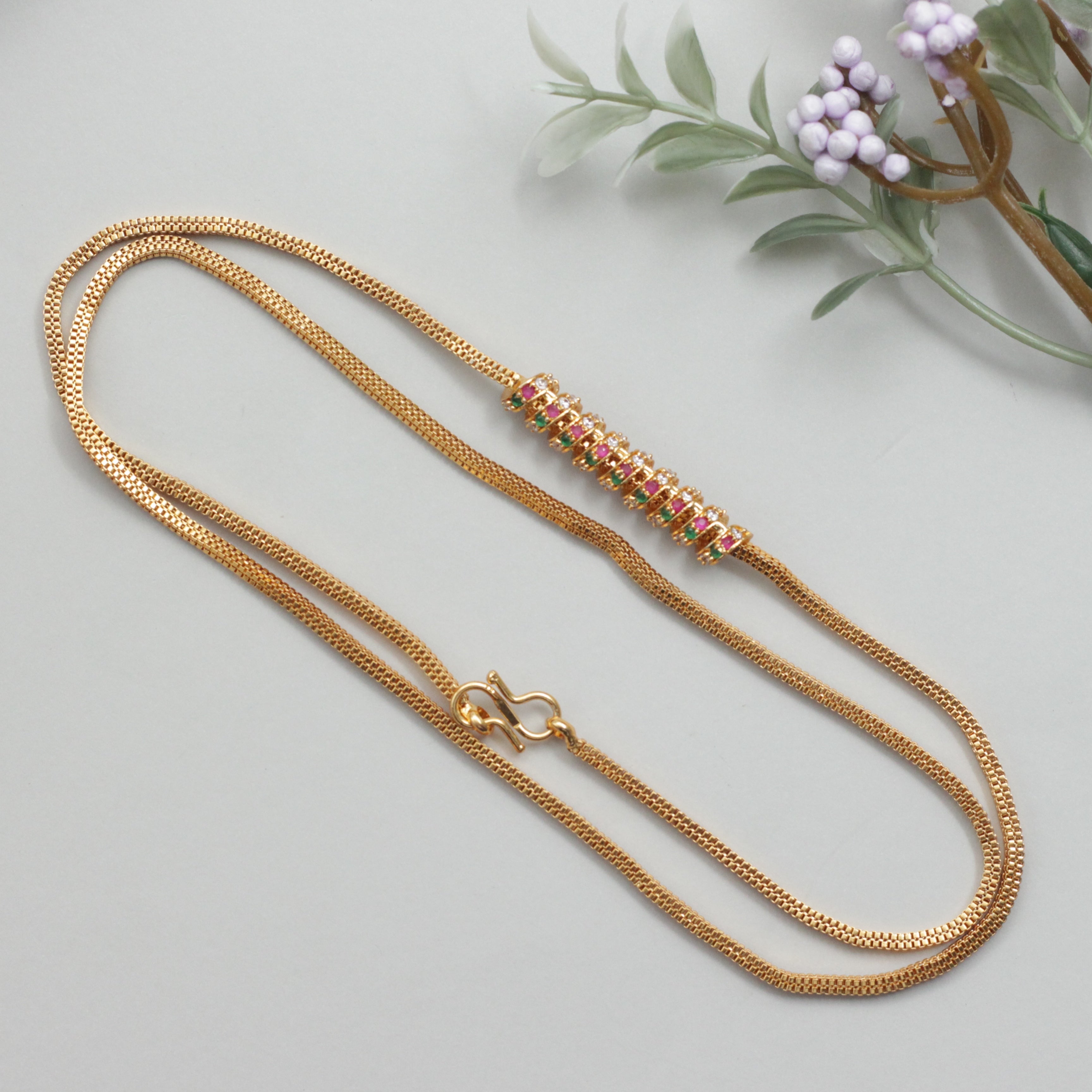 Spiral gold chain hotsell