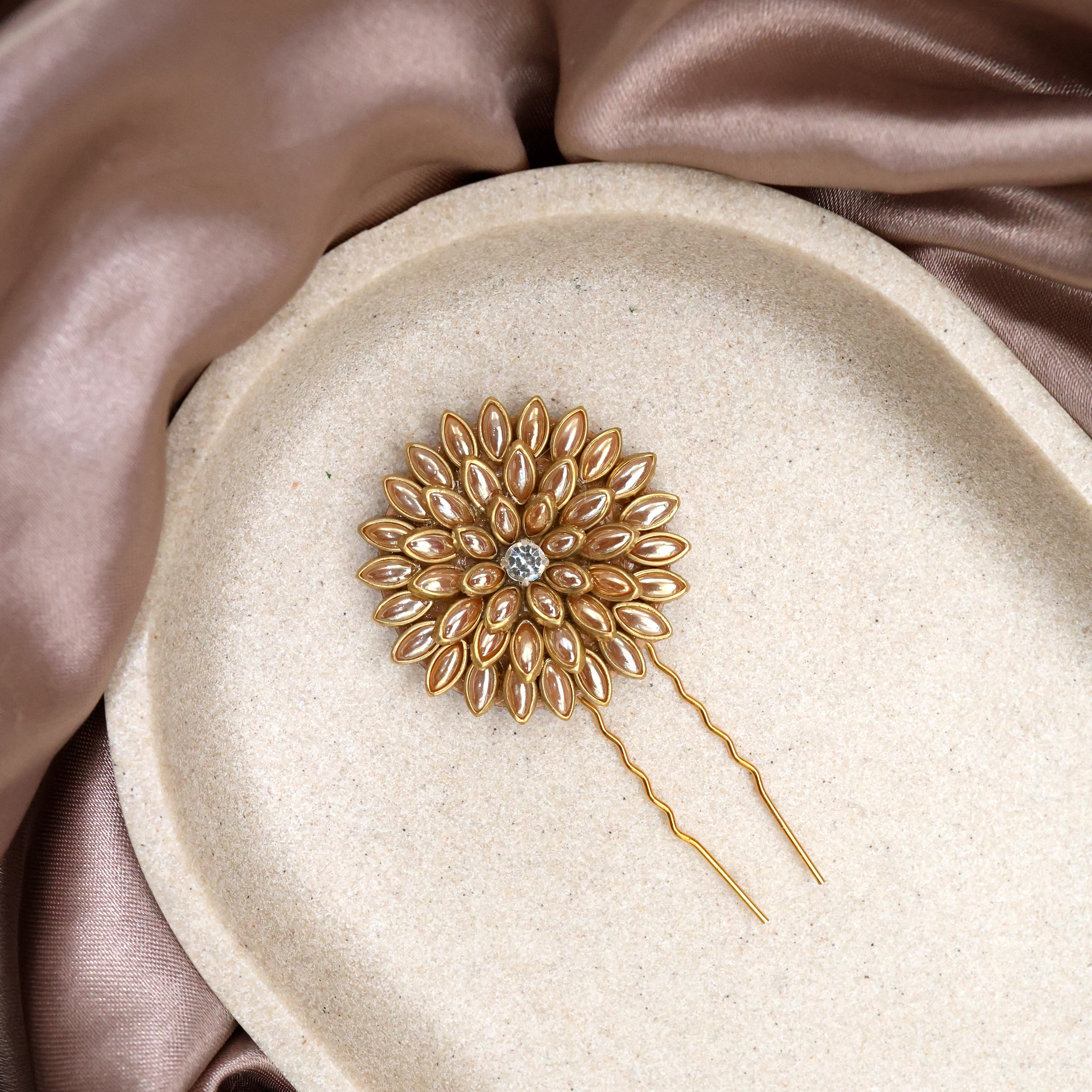 Handmade Kundan AD Golden Flower Hair Pin - Flower U Pin