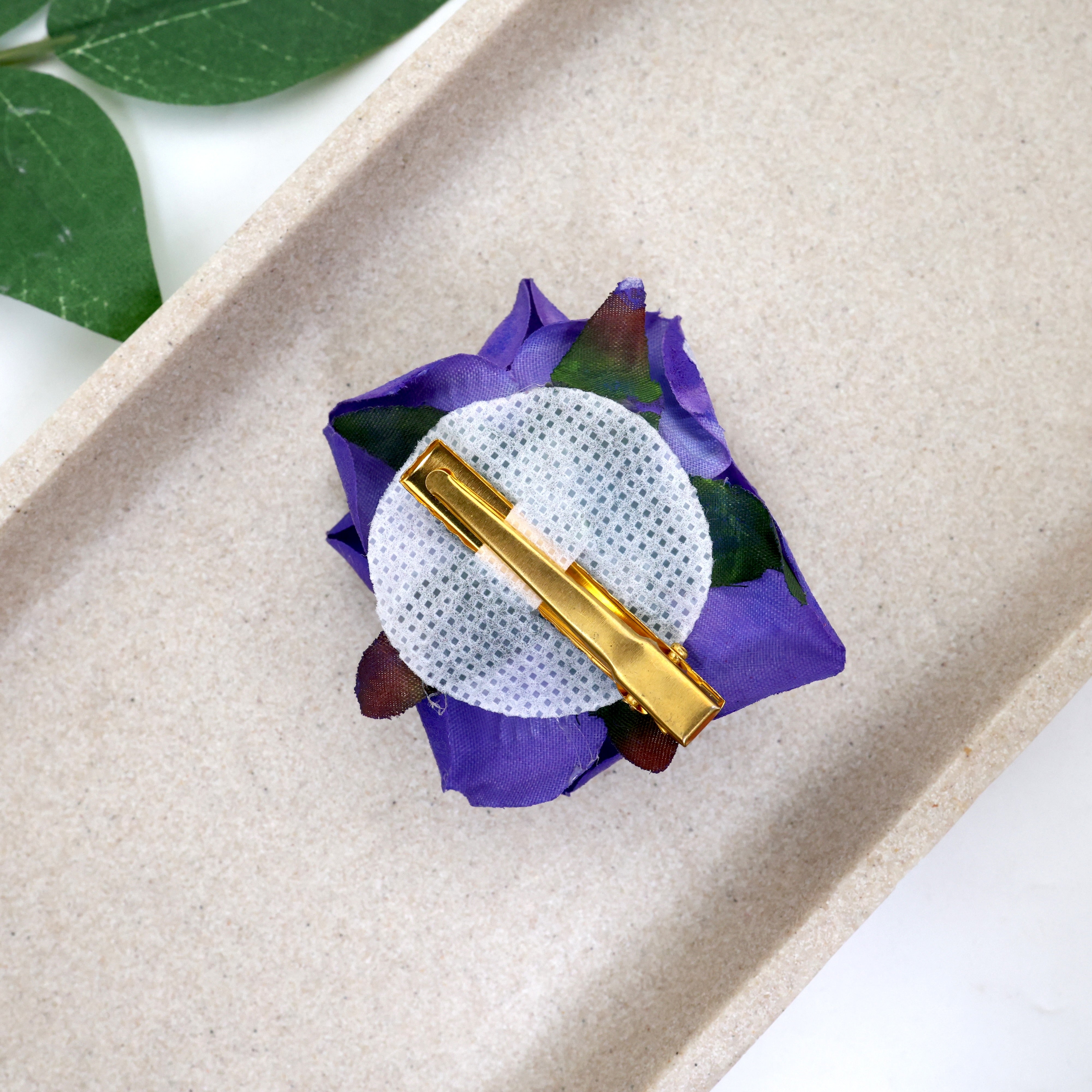 Real Looking Fabric Velvet Rose Alligator Clips - Lavendar