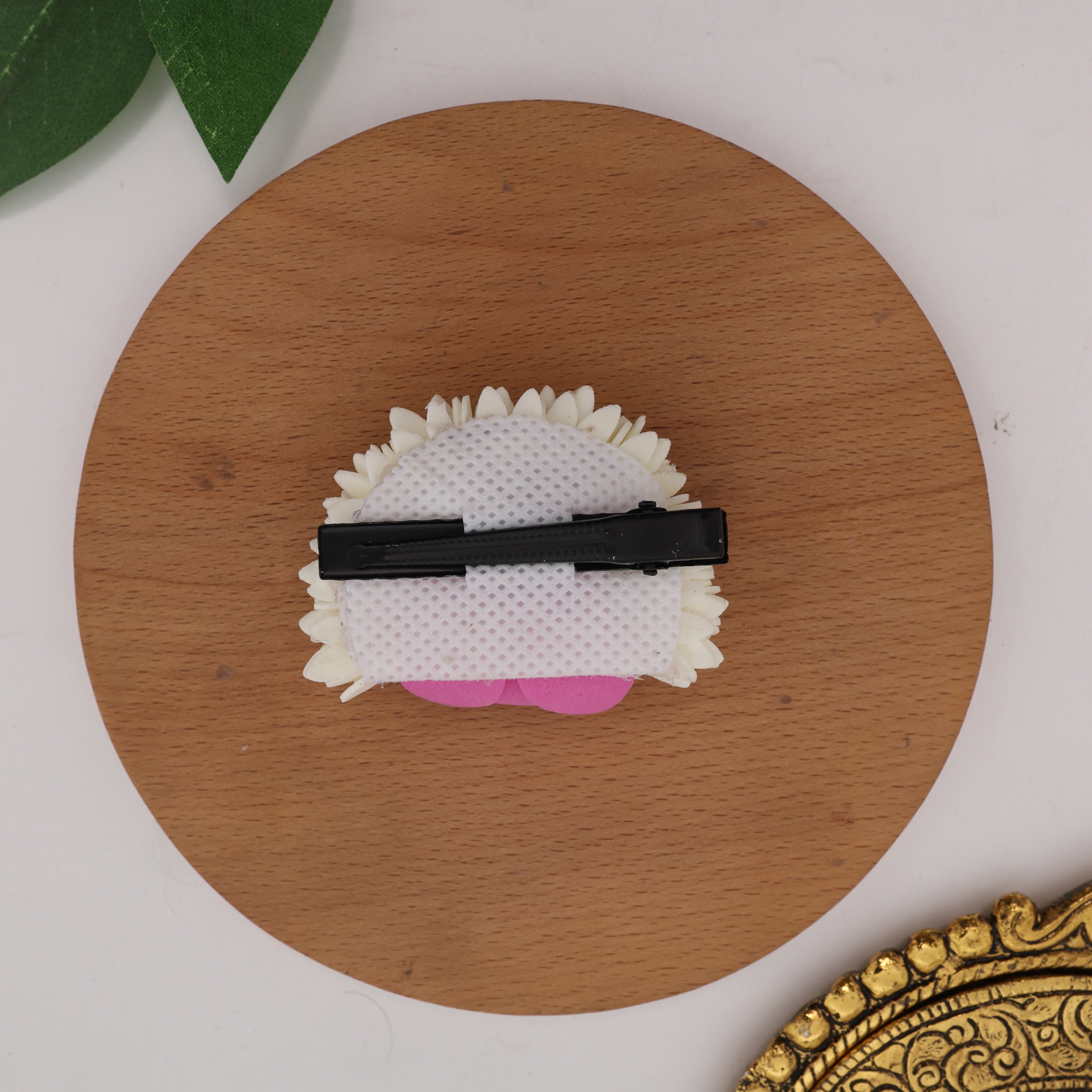 Handmade Foam Reusable Lotus Mullai Alligator Clip