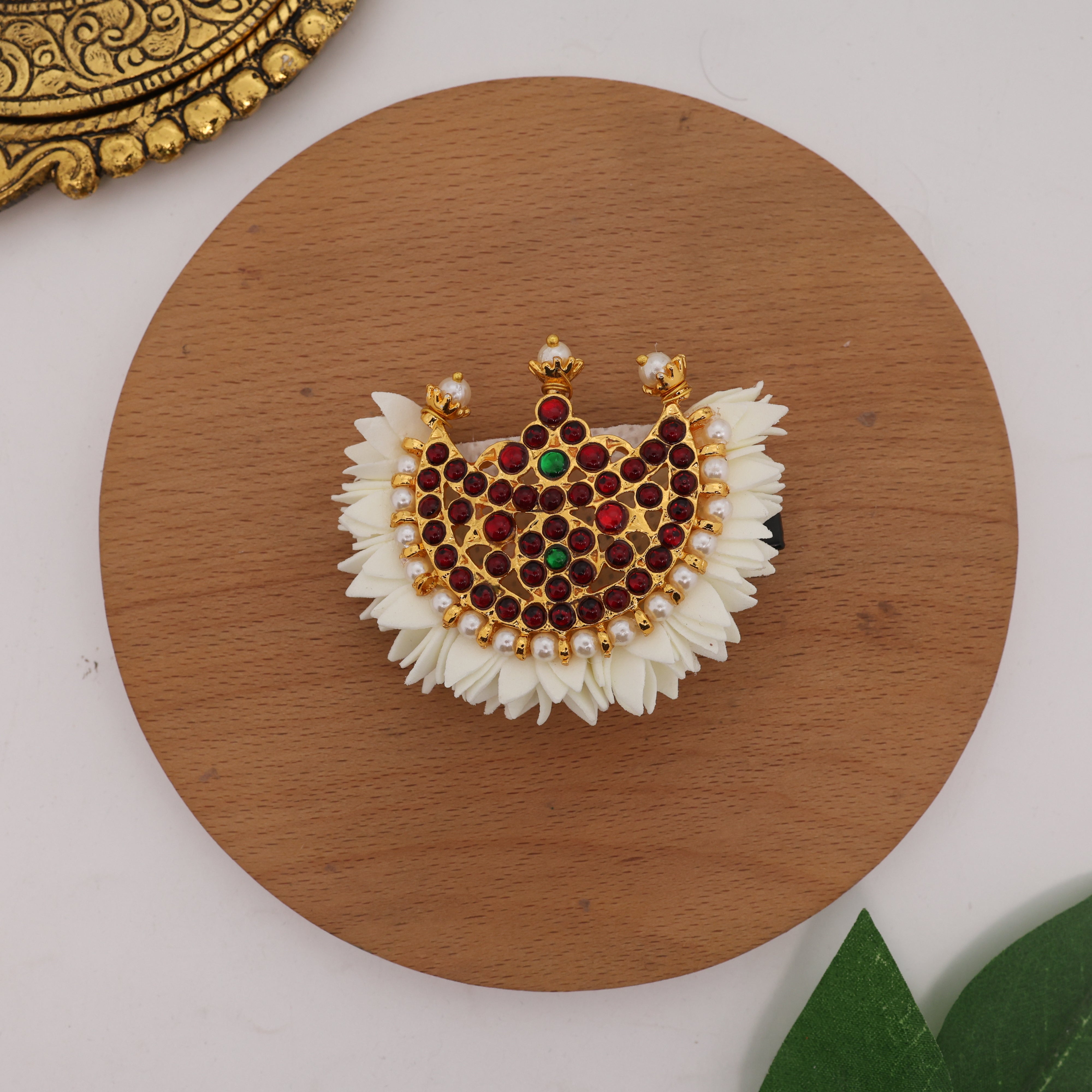 Handmade Kemp Chandran Mullai Poo Alligator Clip