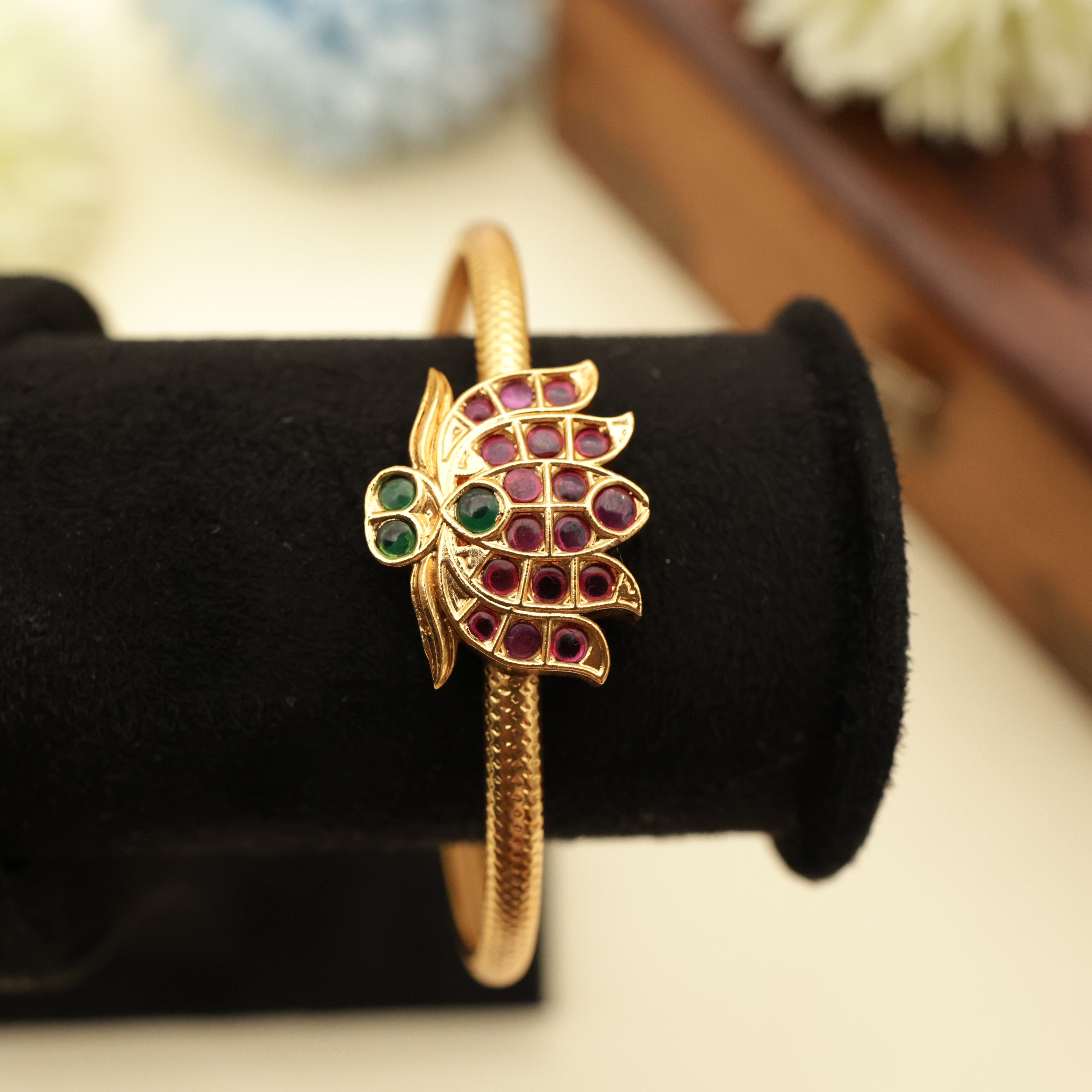 Antique Gold Kemp Lotus Single kada Bracelet