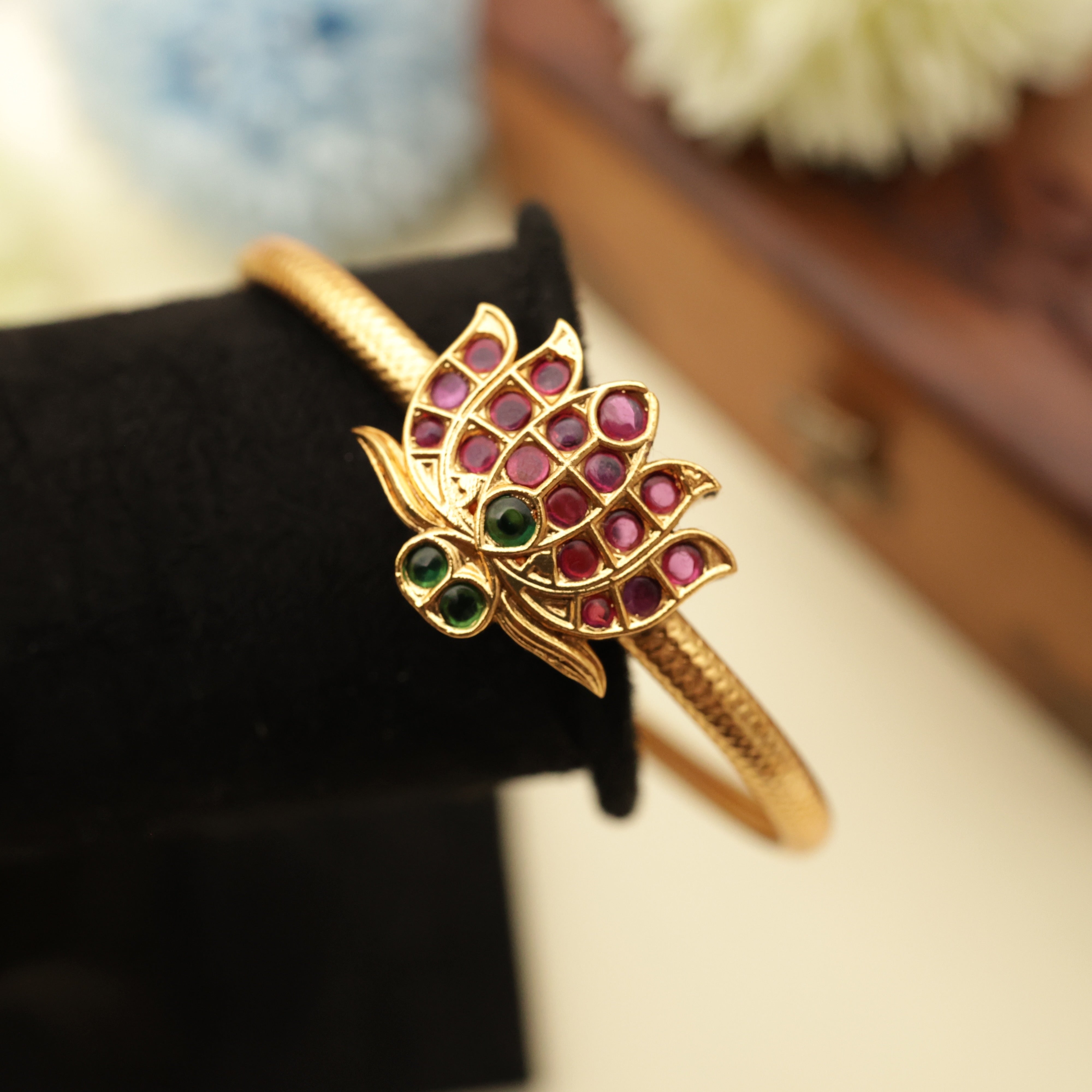 Antique Gold Kemp Lotus Single kada Bracelet