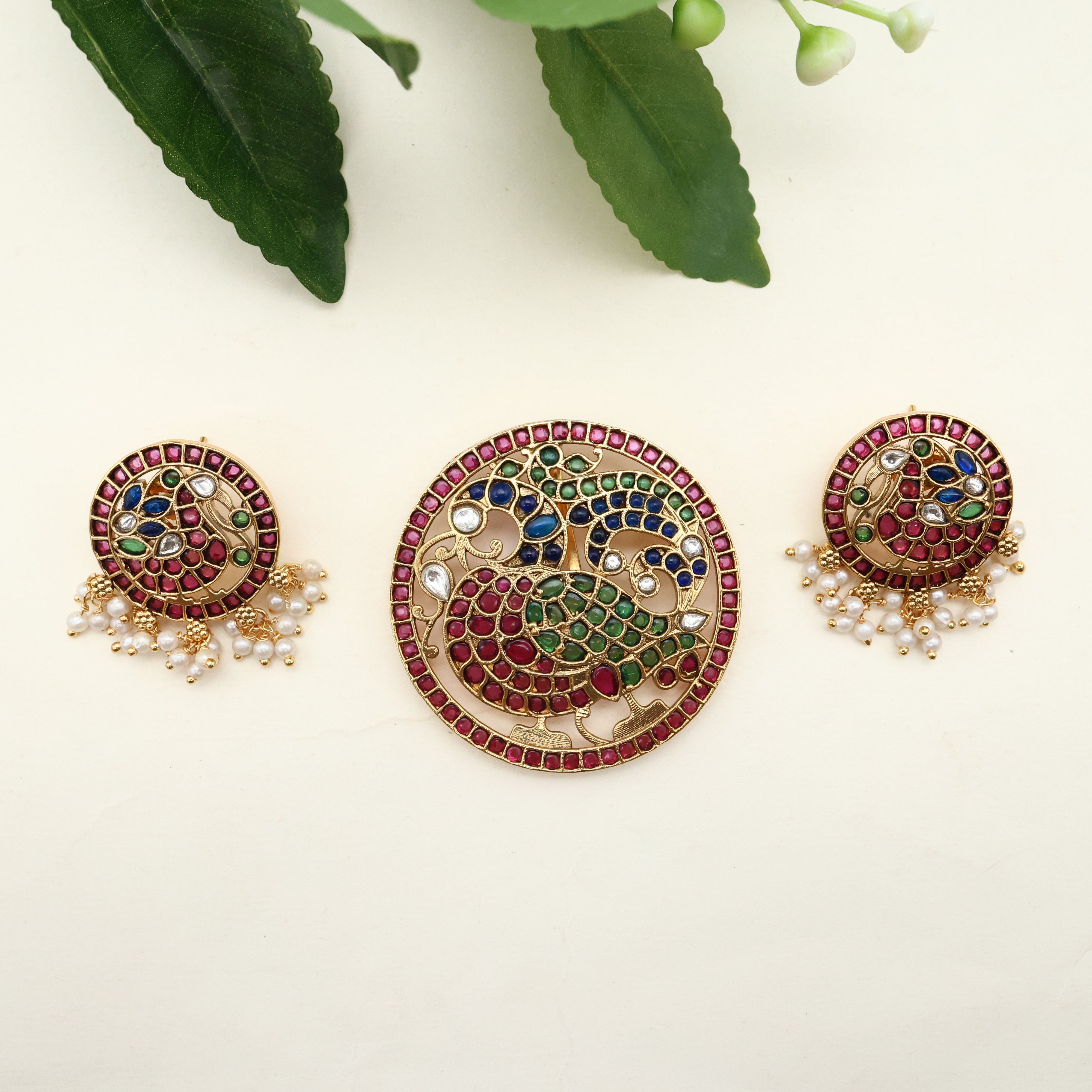 Premium Traditional Round Kemp Peacock Detachable Pendant Set